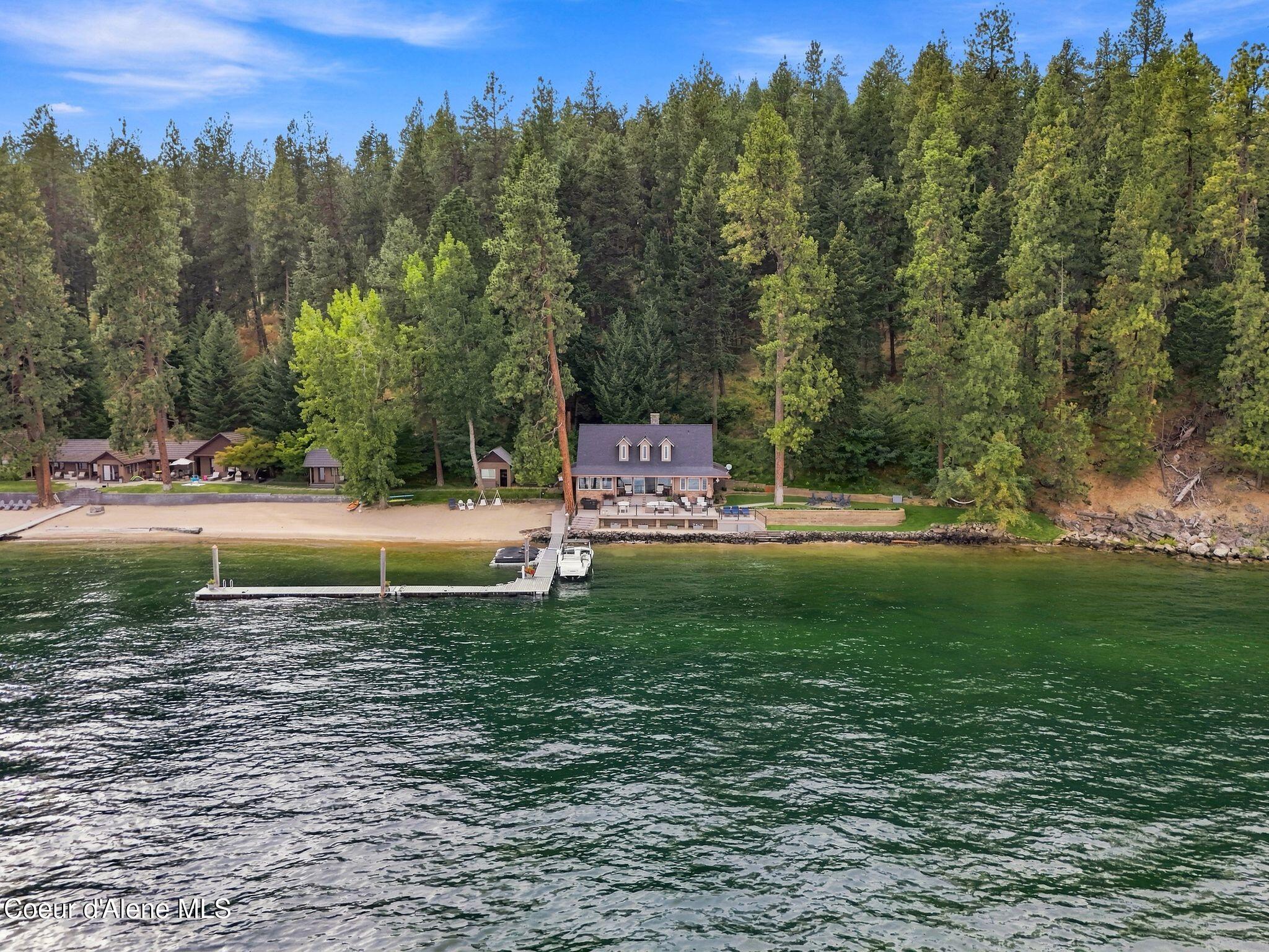 8357 W Coeur d' Alene Lake Shore, Coeur d'Alene
