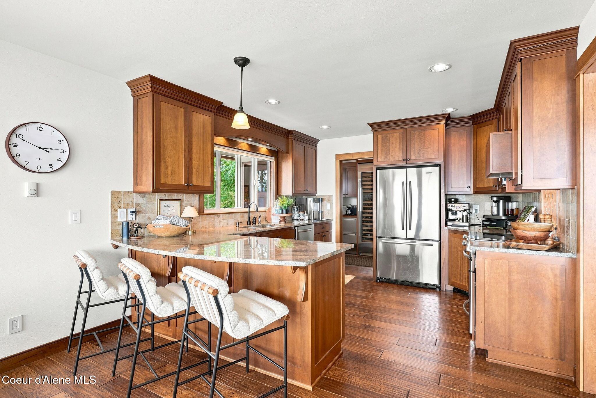 8357 W Coeur d' Alene Lake Shore, Coeur d'Alene