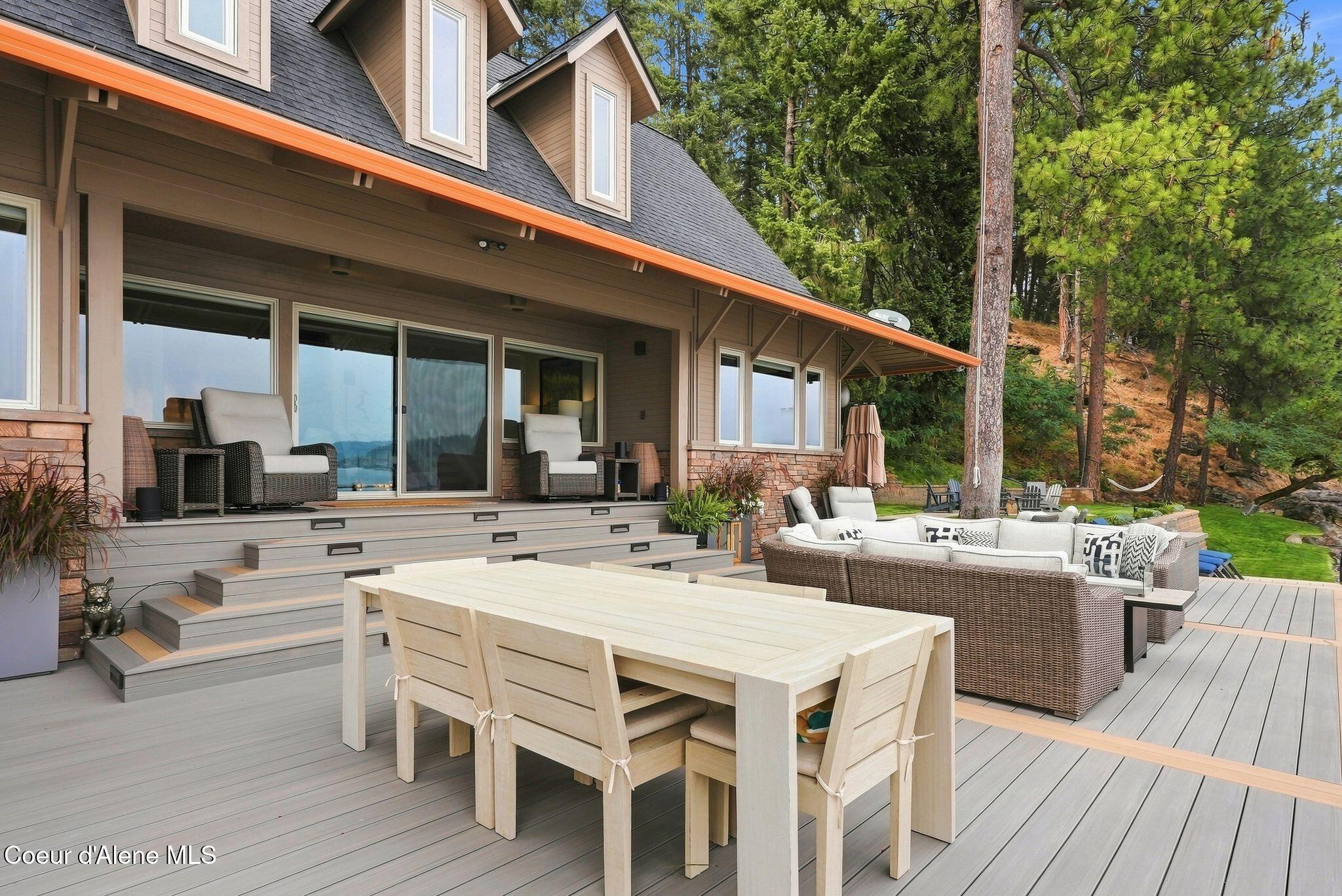 8357 W Coeur d' Alene Lake Shore, Coeur d'Alene