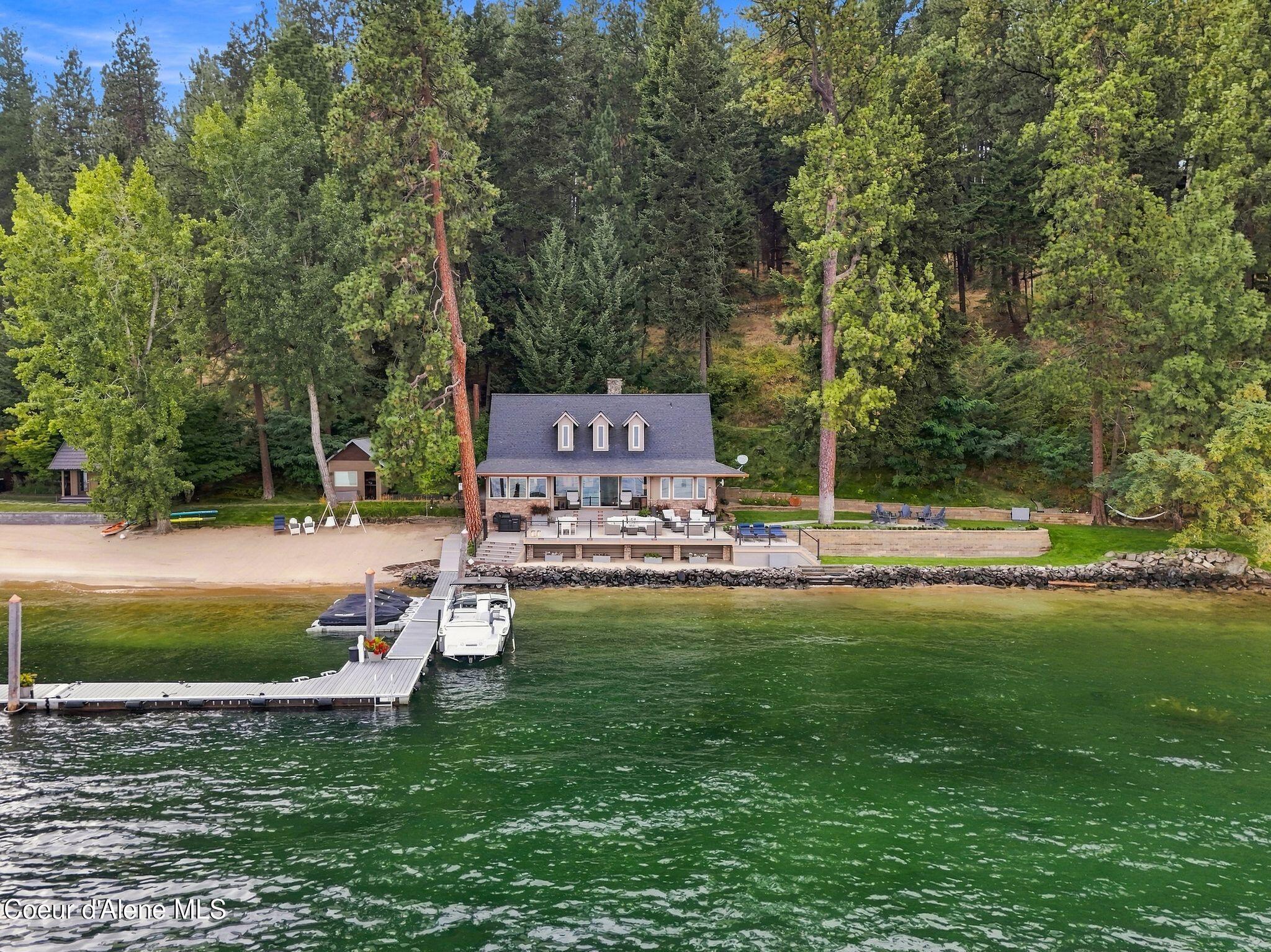 8357 W Coeur d' Alene Lake Shore, Coeur d'Alene