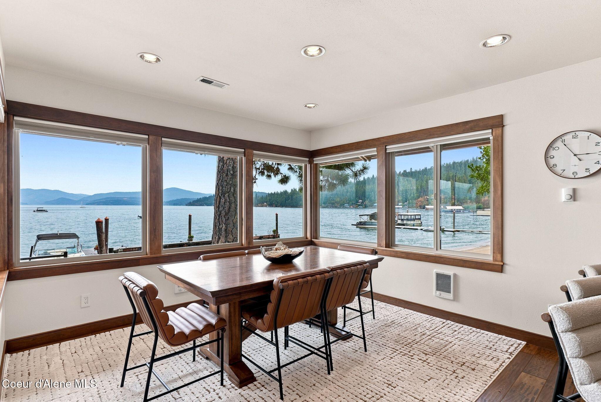 8357 W Coeur d' Alene Lake Shore, Coeur d'Alene