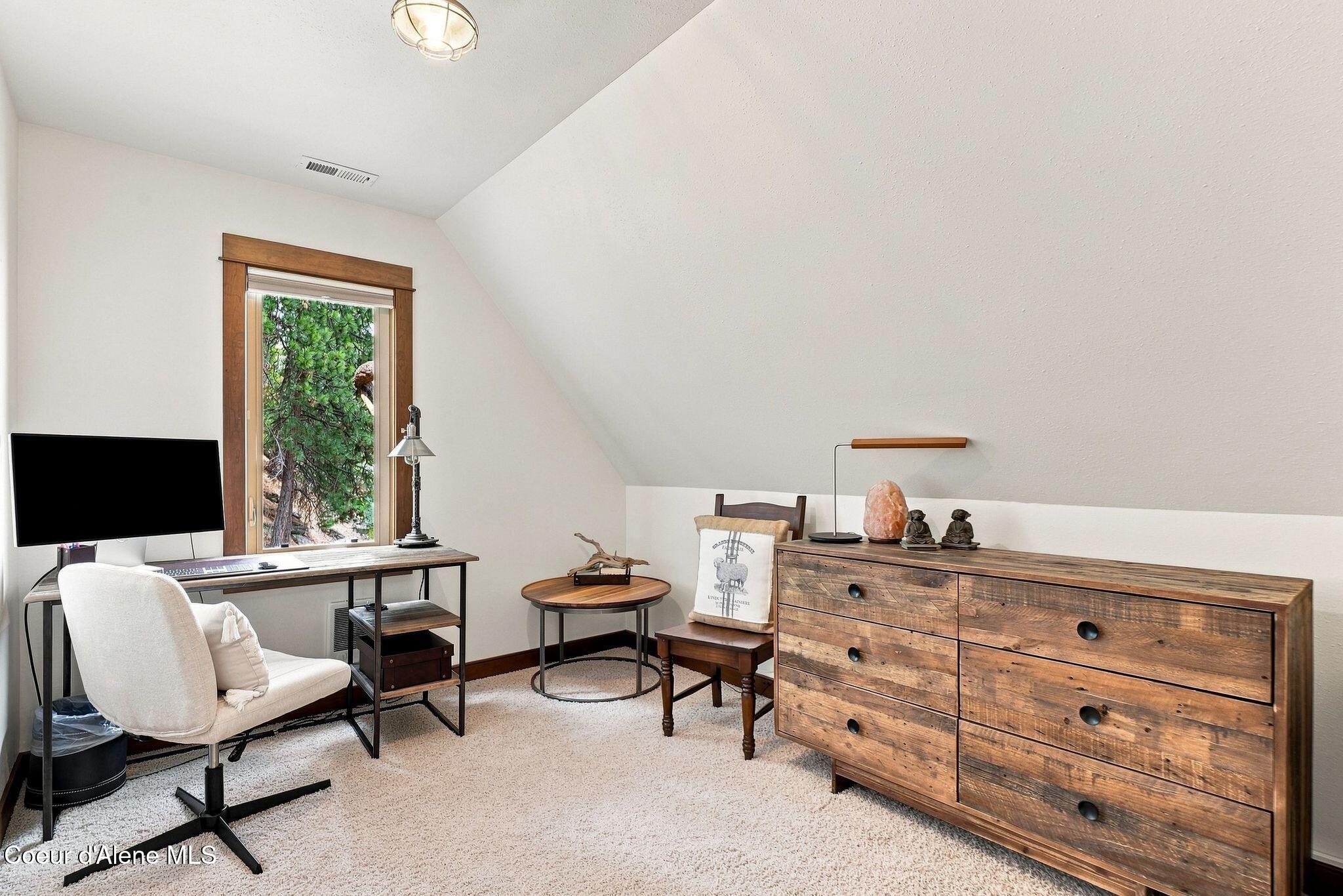 8357 W Coeur d' Alene Lake Shore, Coeur d'Alene