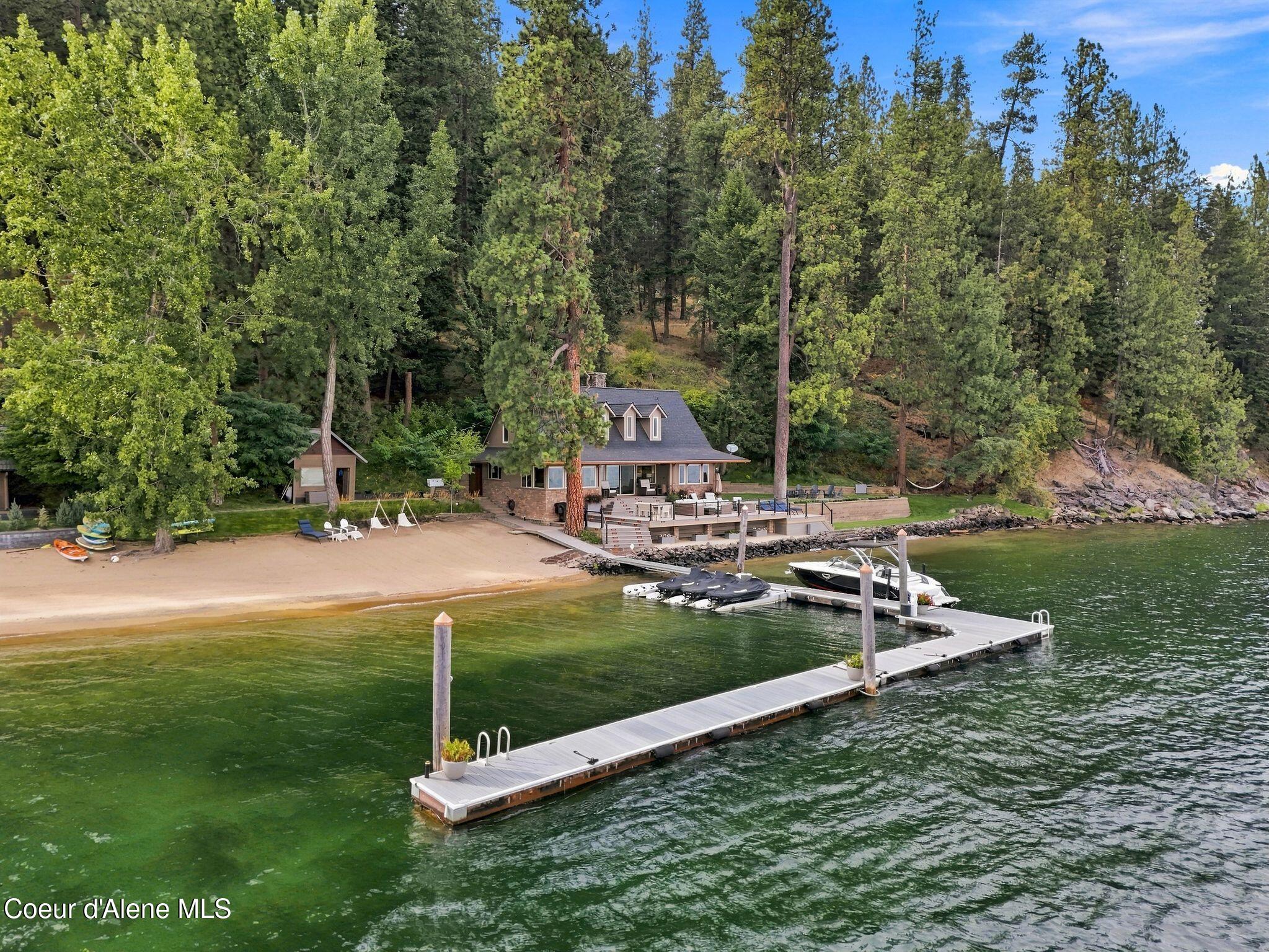 8357 W Coeur d' Alene Lake Shore, Coeur d'Alene