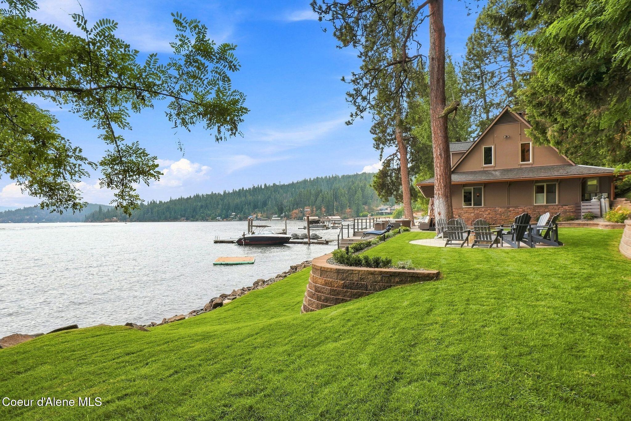 8357 W Coeur d' Alene Lake Shore, Coeur d'Alene