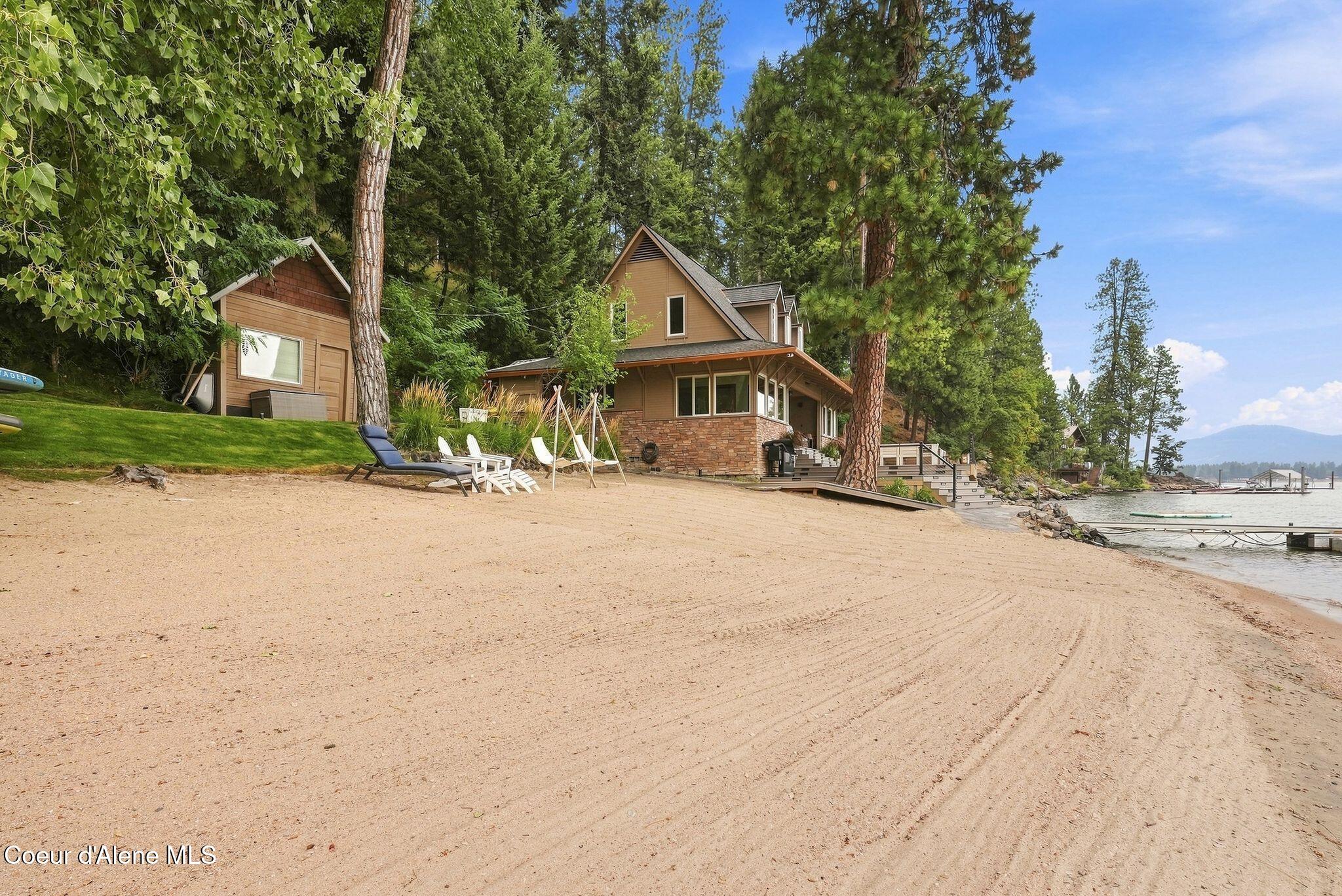 8357 W Coeur d' Alene Lake Shore, Coeur d'Alene