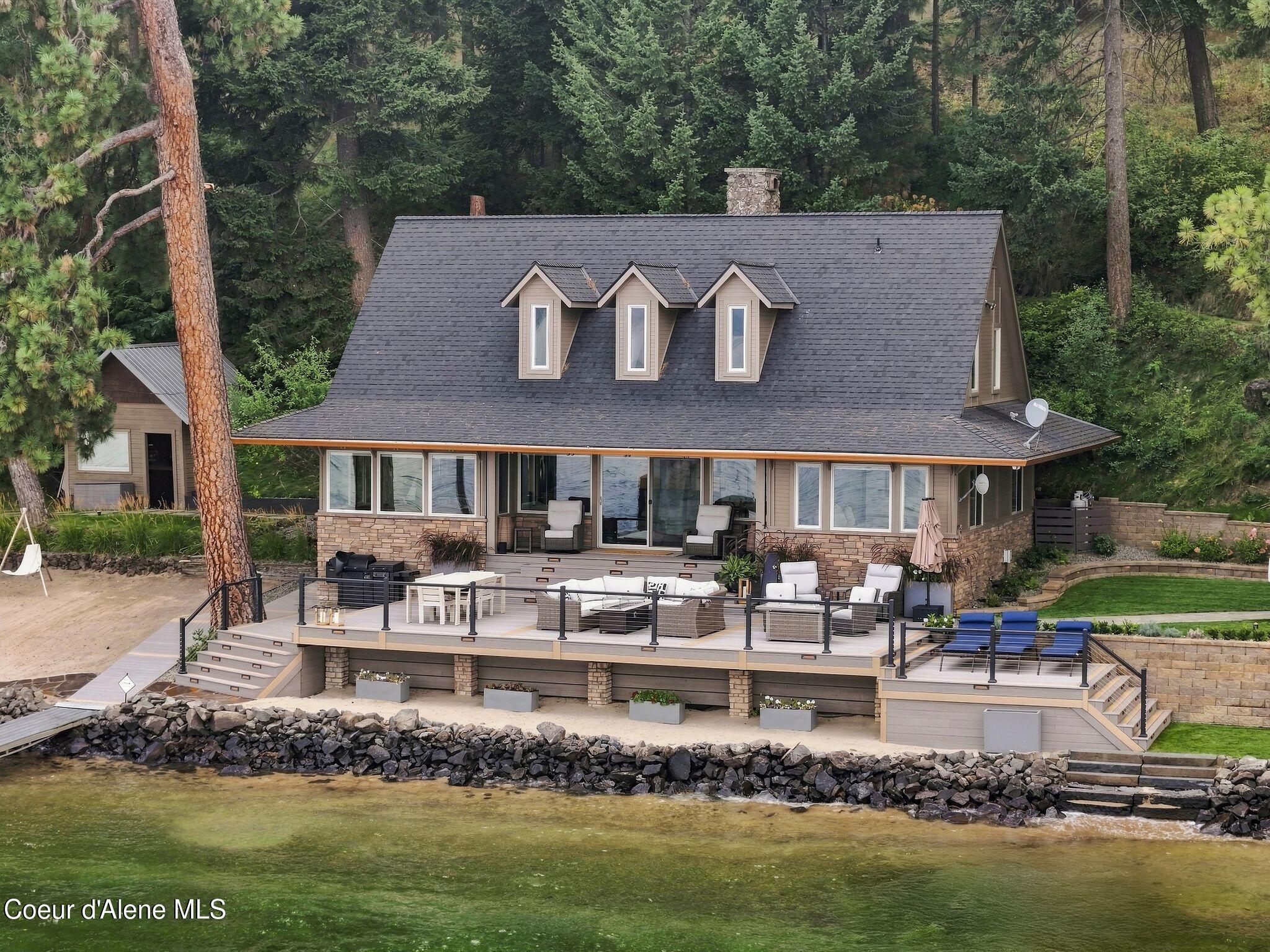 8357 W Coeur d' Alene Lake Shore, Coeur d'Alene