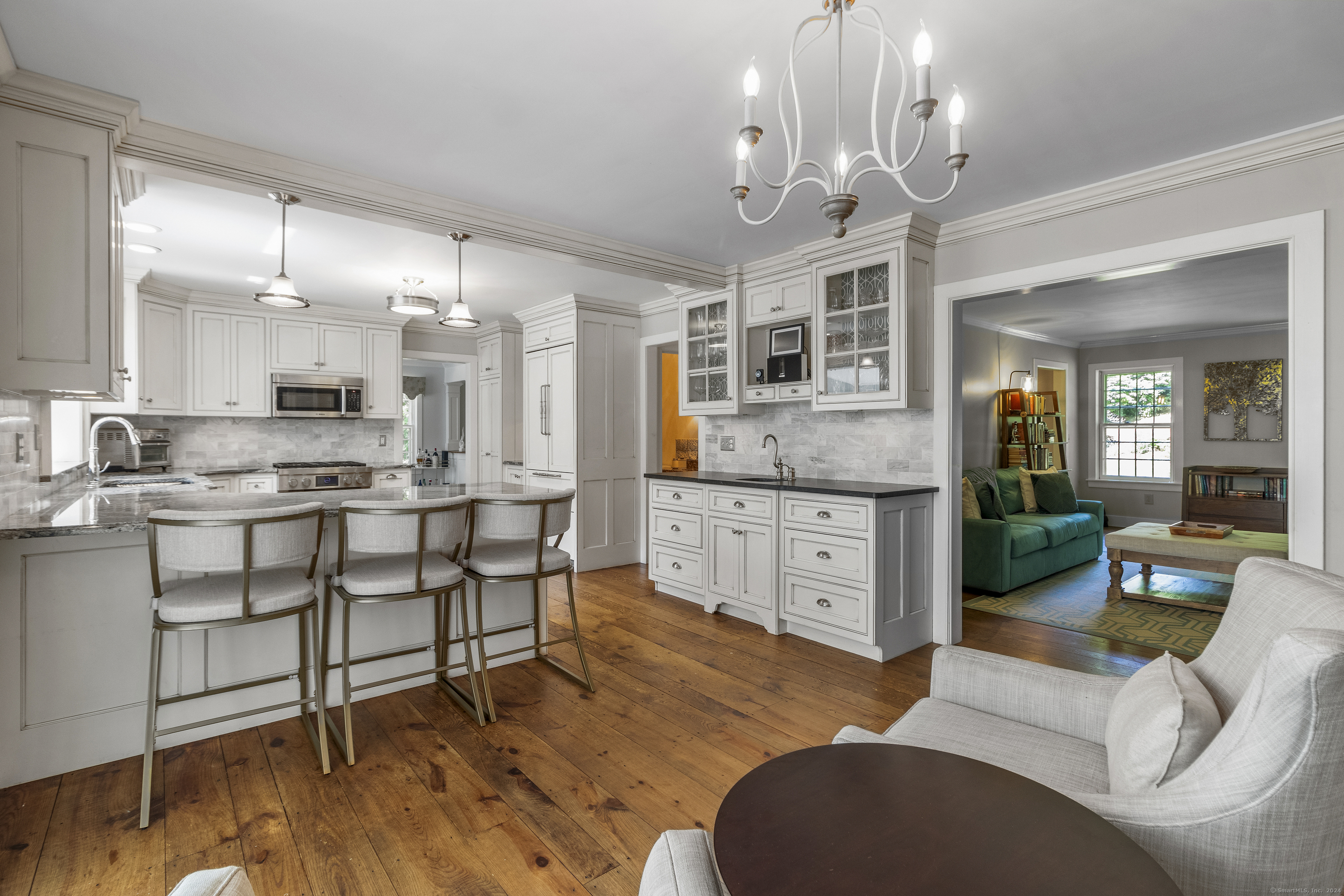 8 Squire Lane