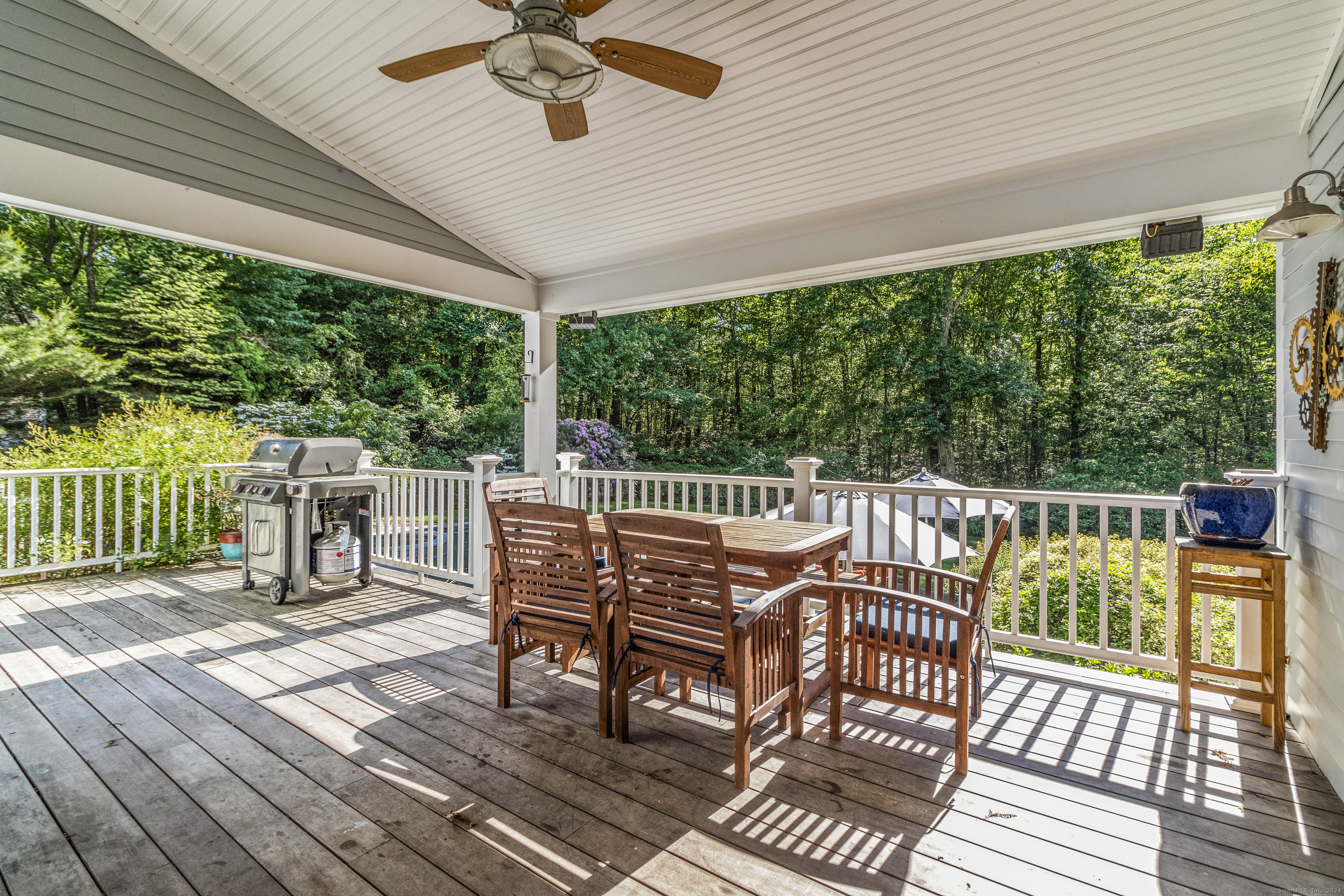 8 Squire Lane
