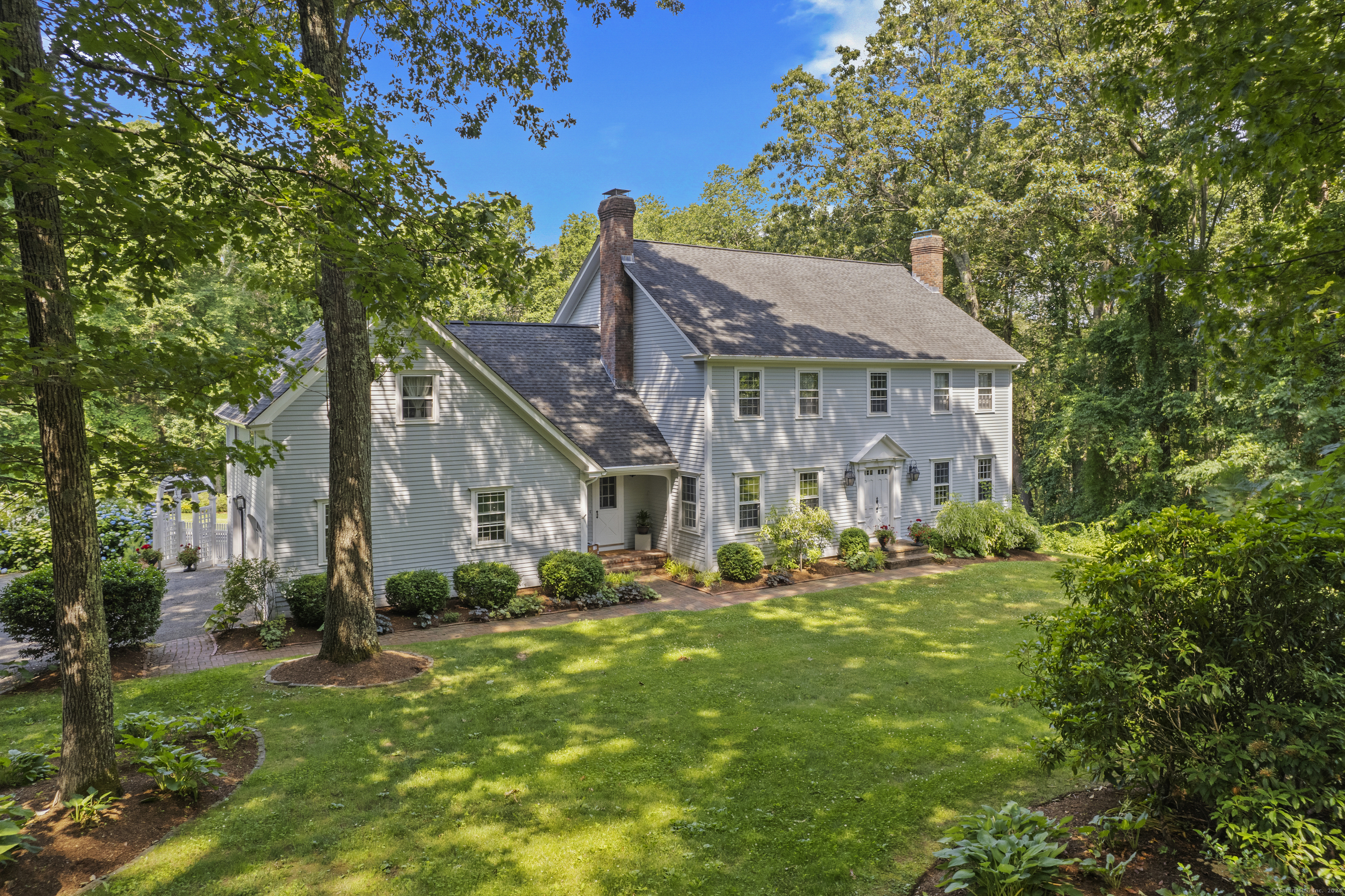 8 Squire Lane