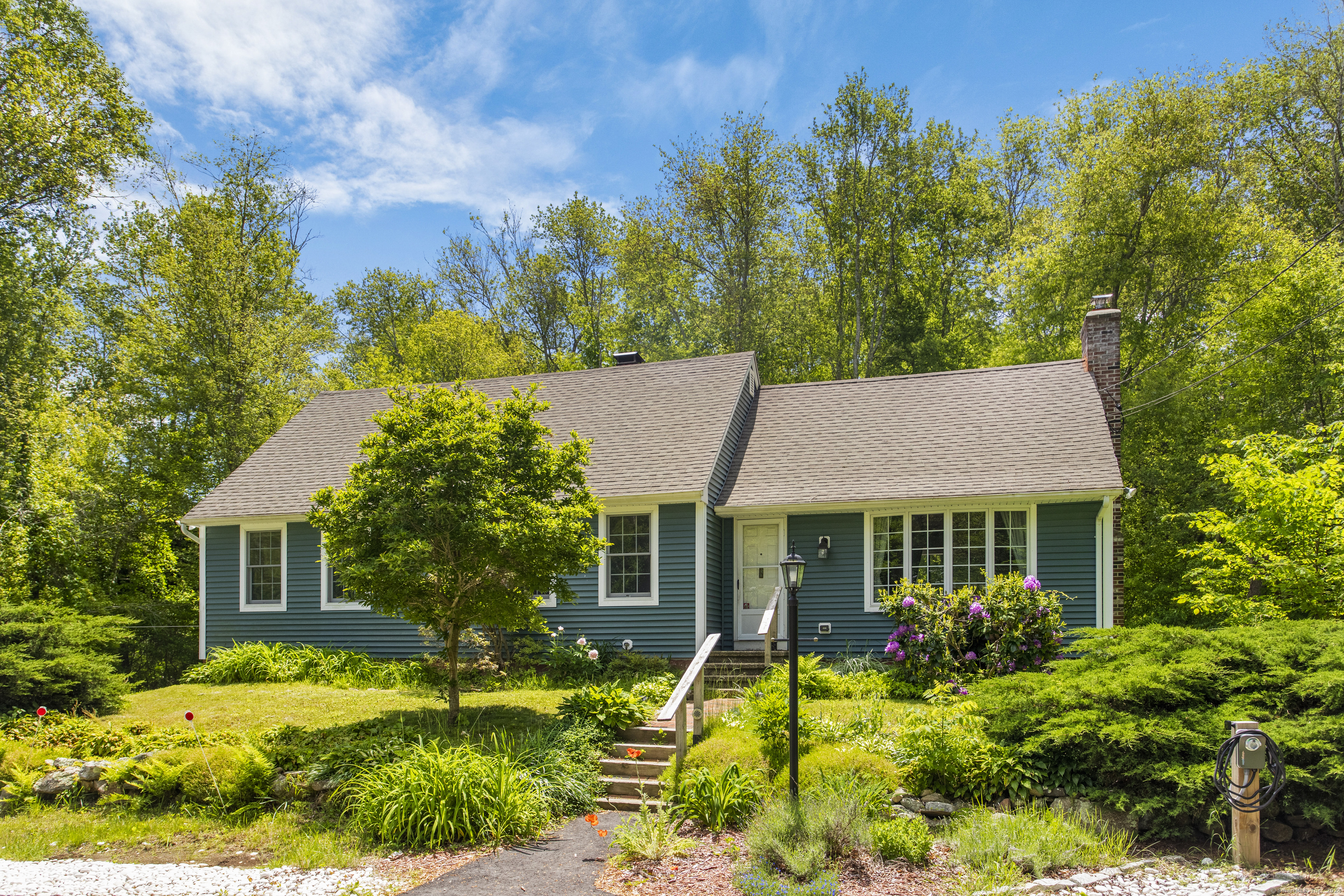 23 Boston Post Road