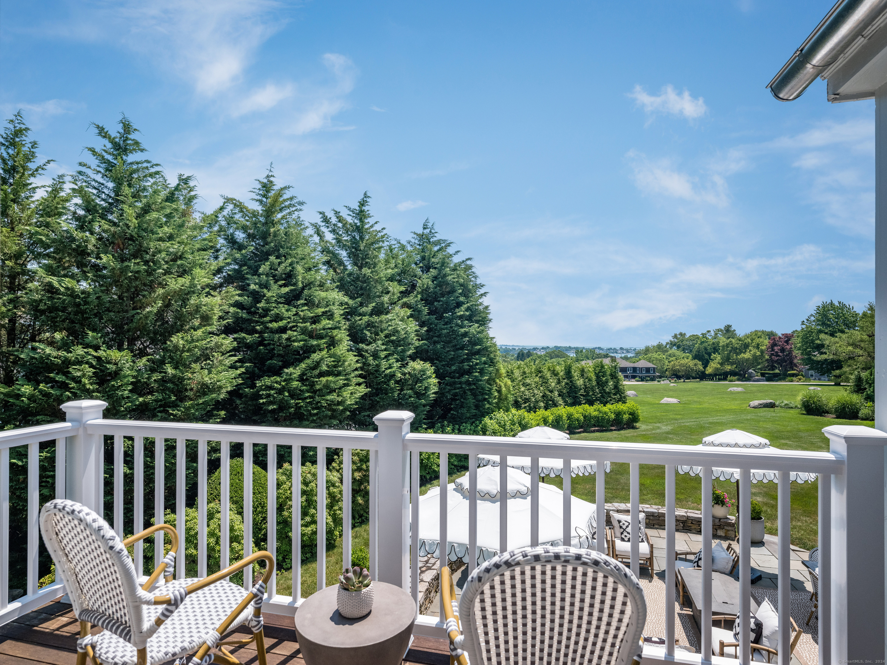 86 Montauk Avenue