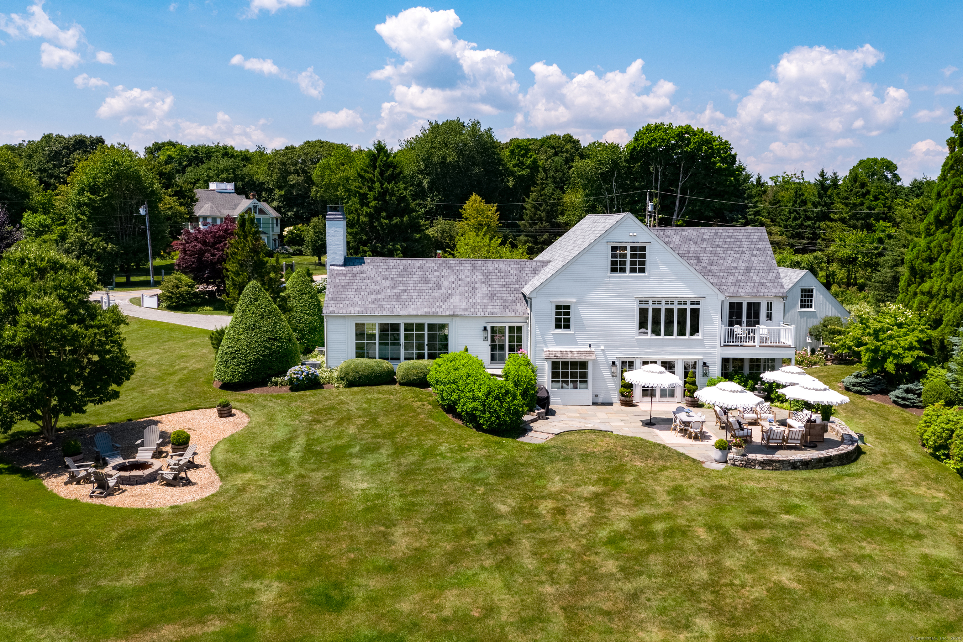 86 Montauk Avenue