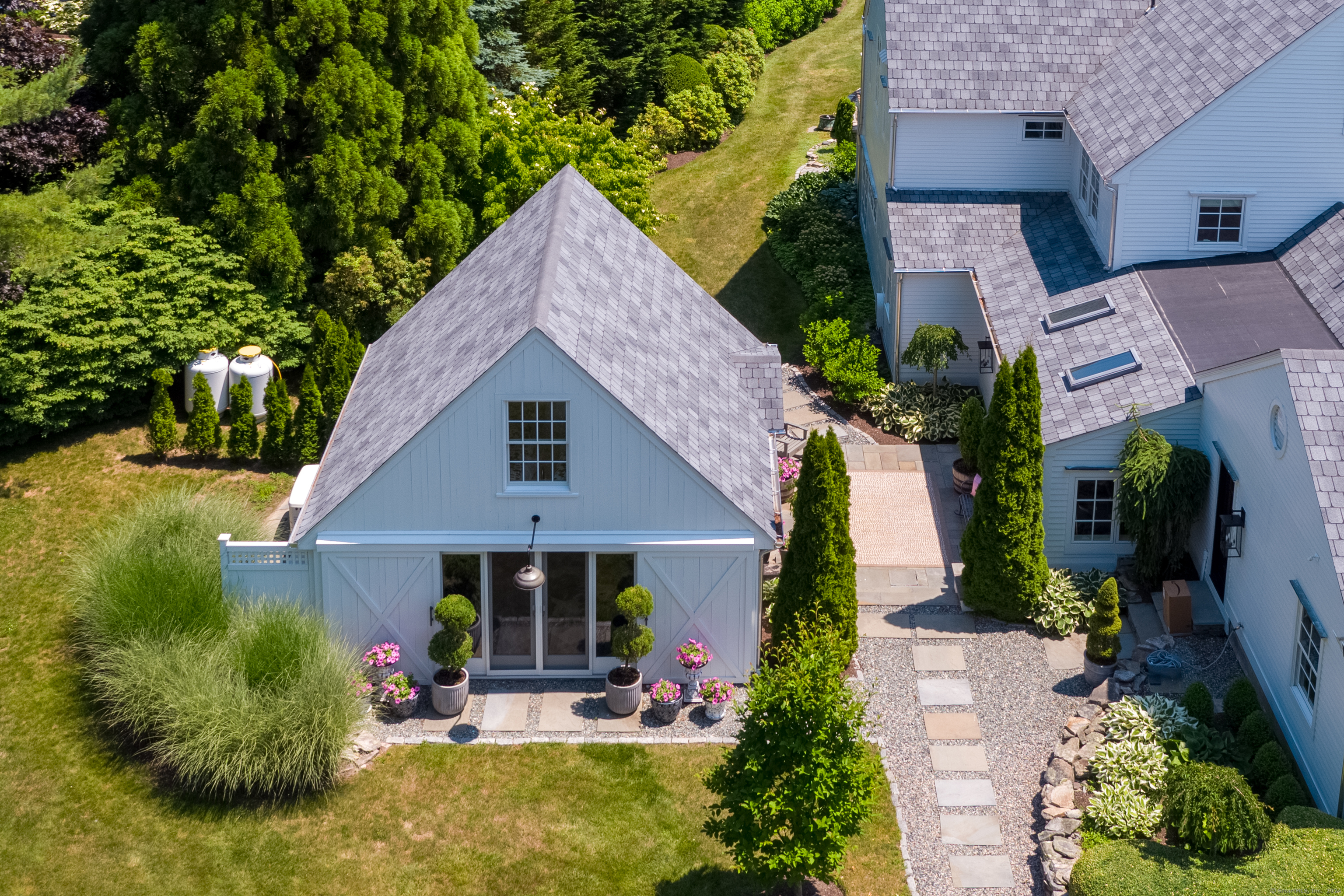 86 Montauk Avenue