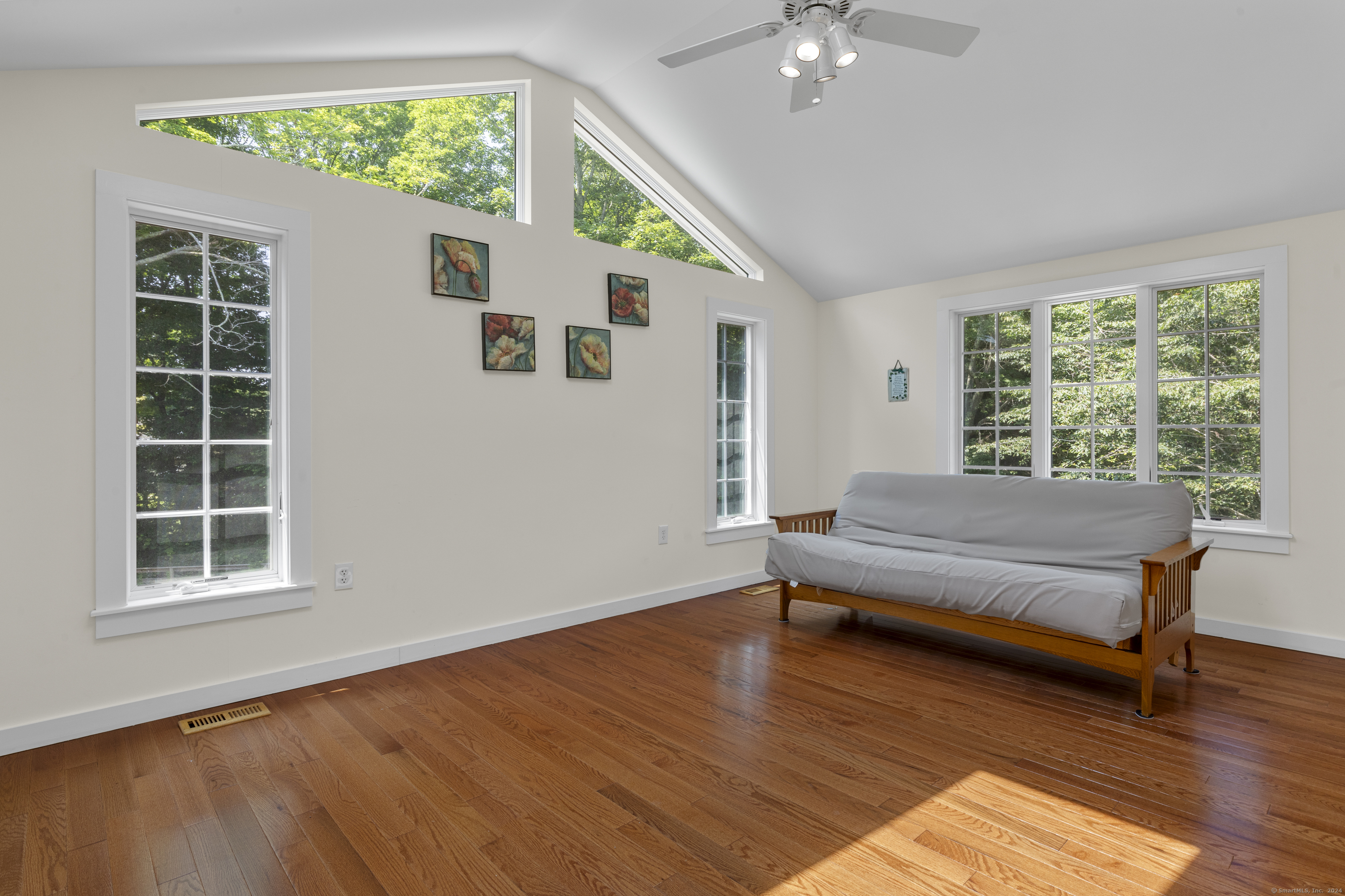 122 Sill Lane