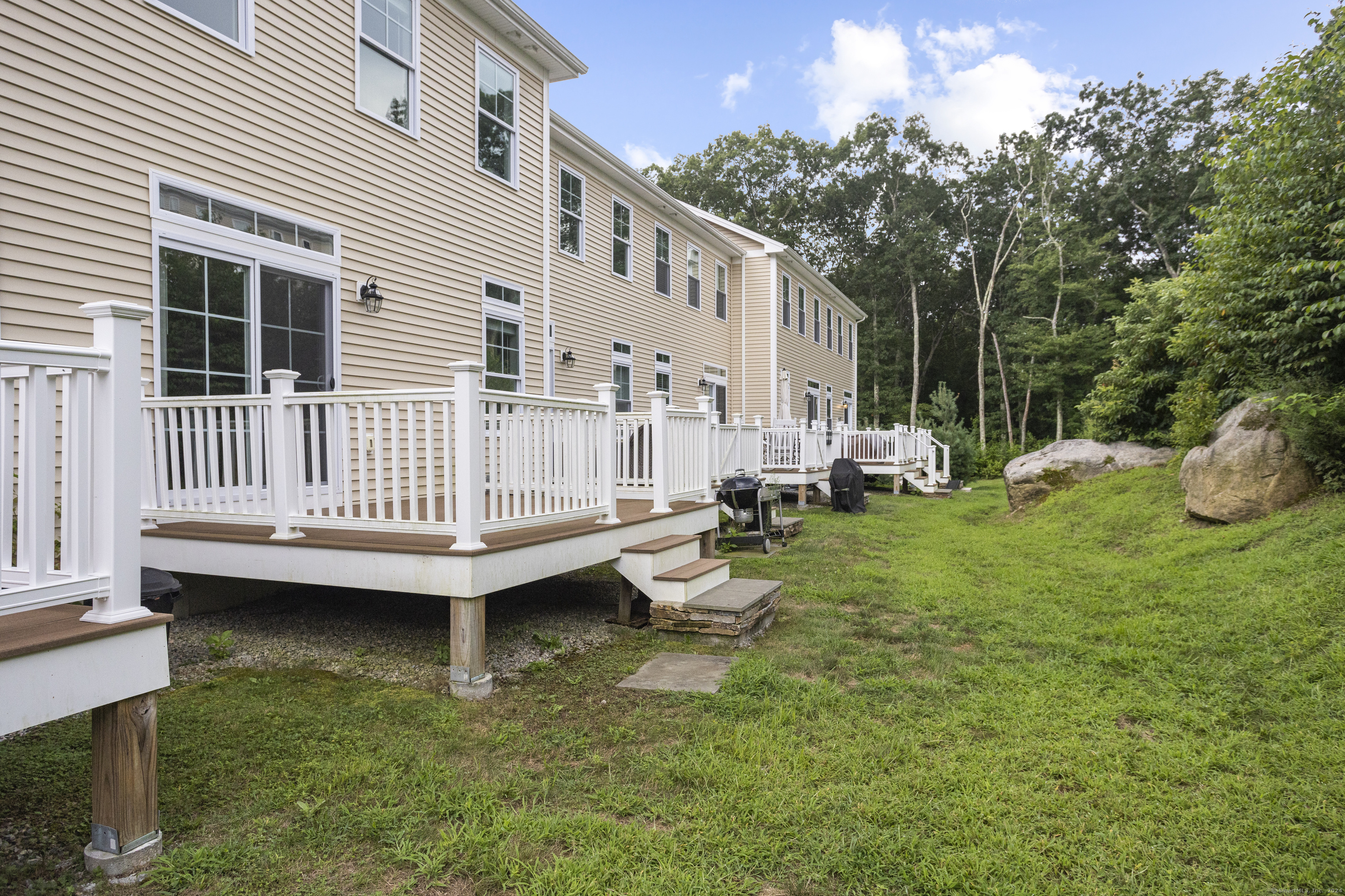 13 Village Crossing 13