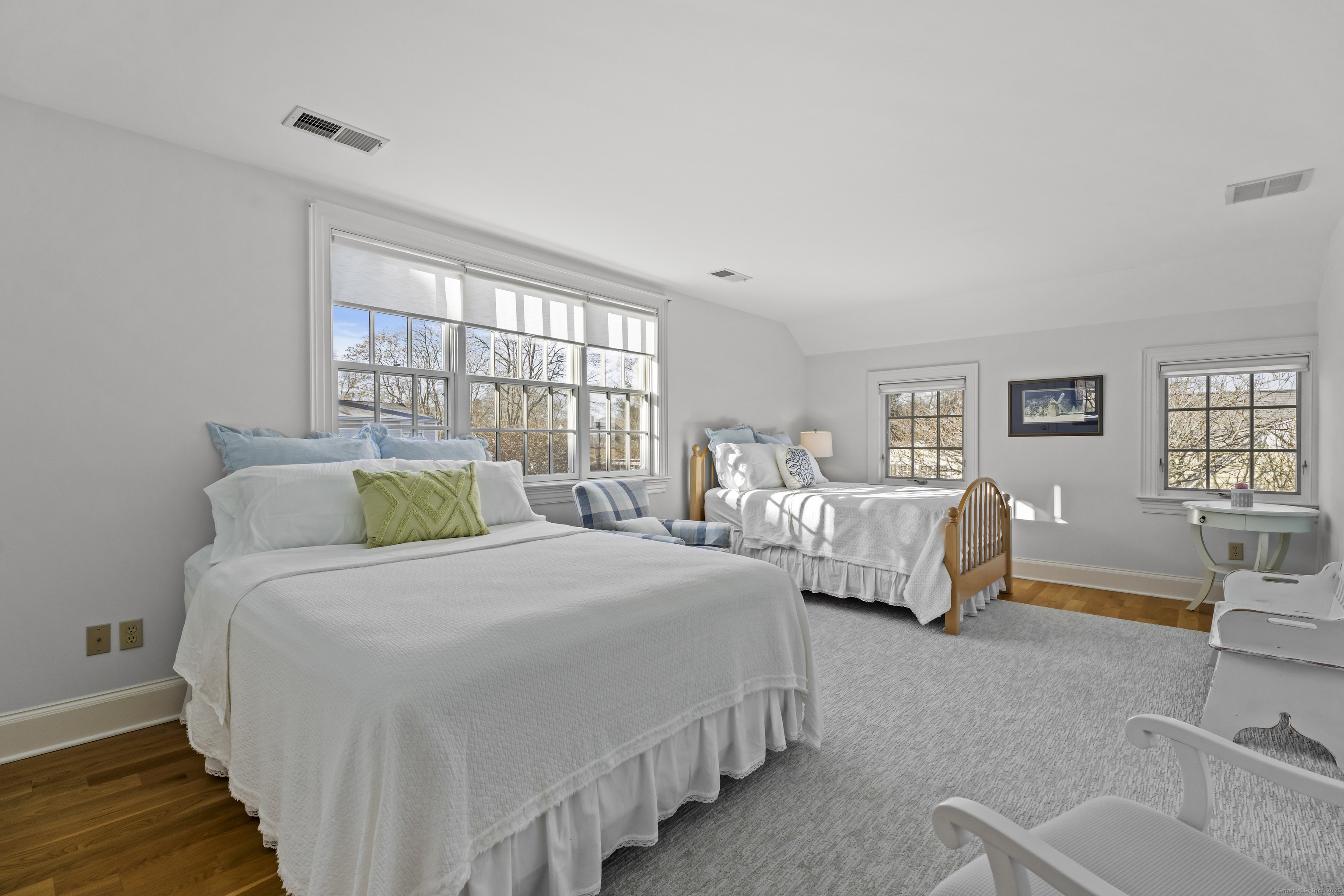 152 North Cove Road