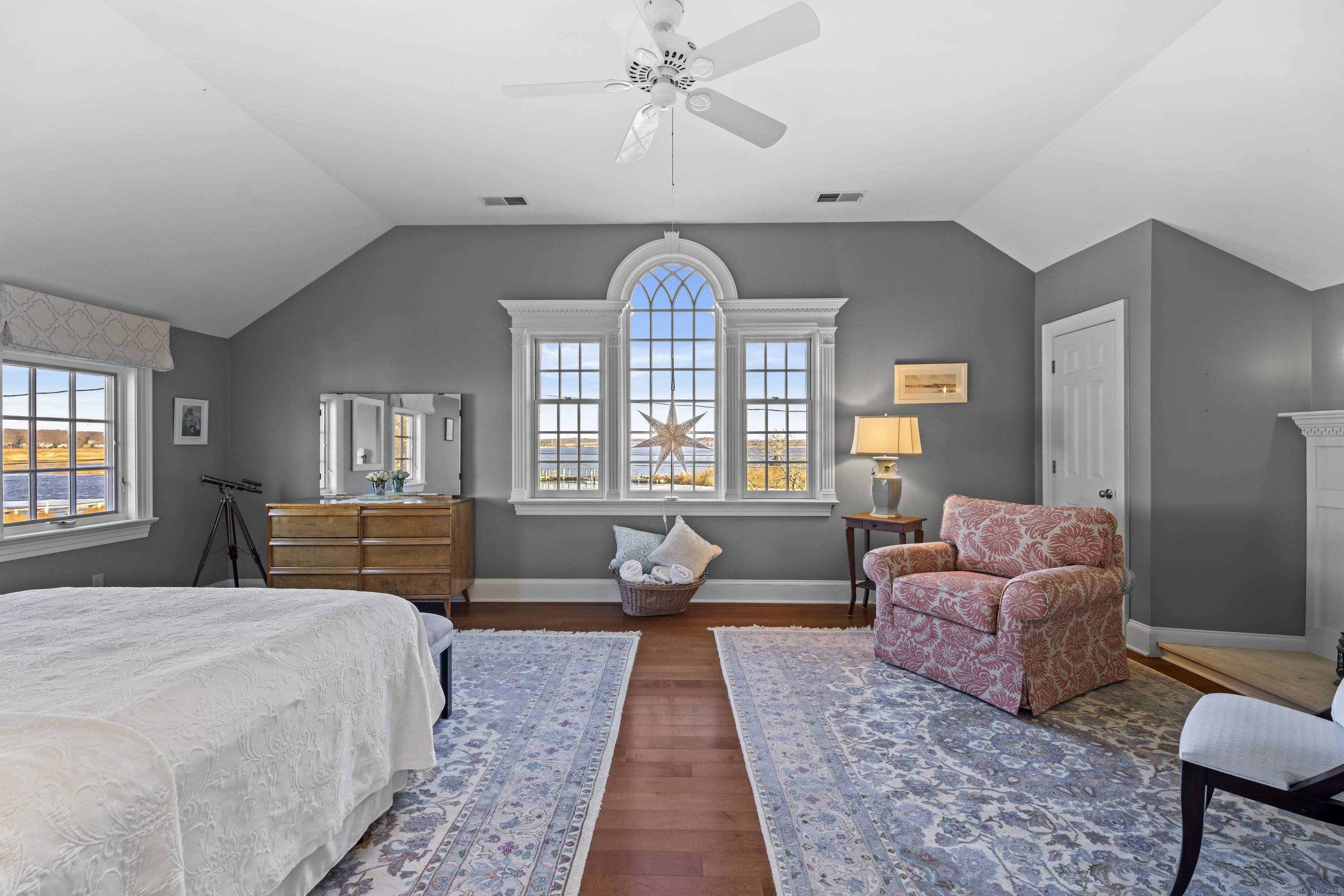 152 North Cove Road