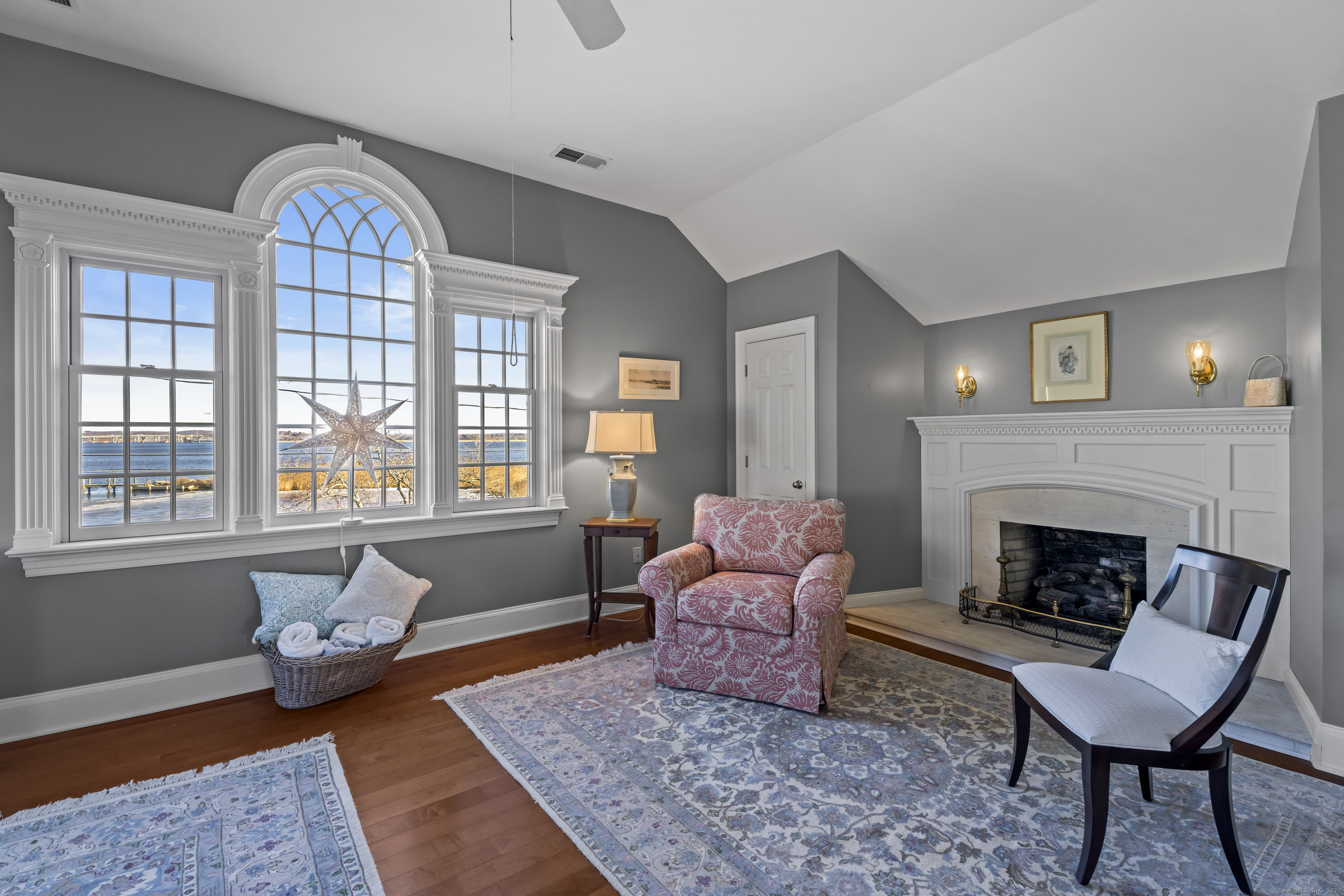 152 North Cove Road