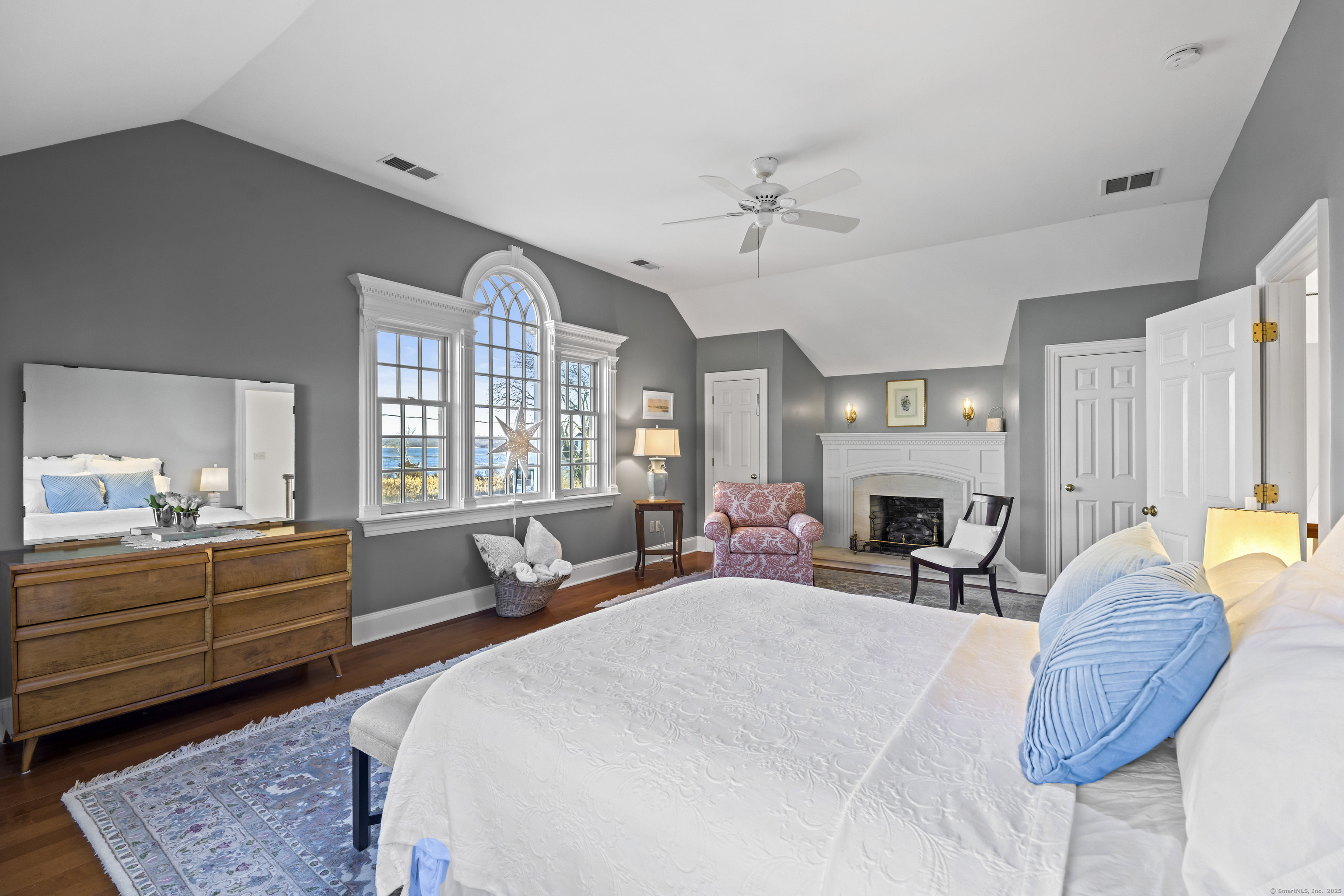 152 North Cove Road