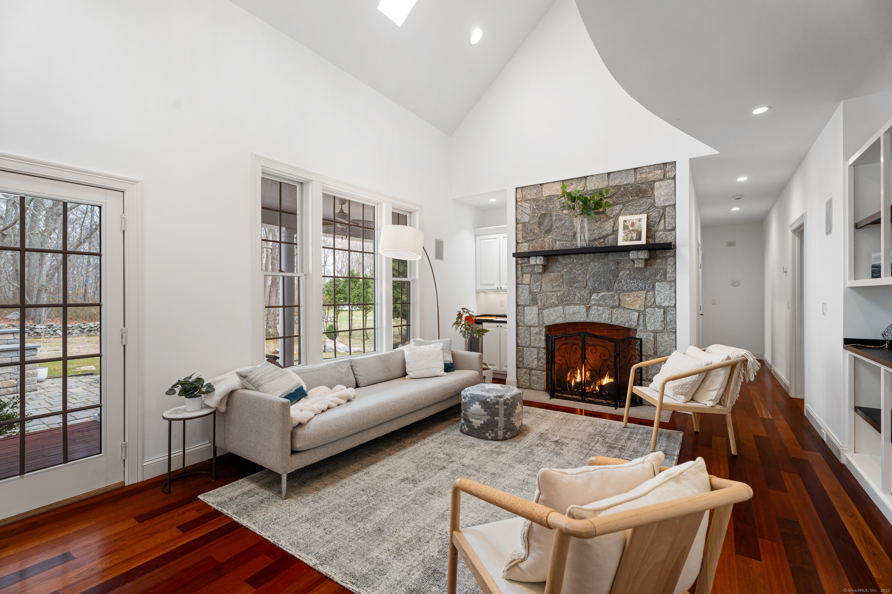 16 Perkins Farm Road