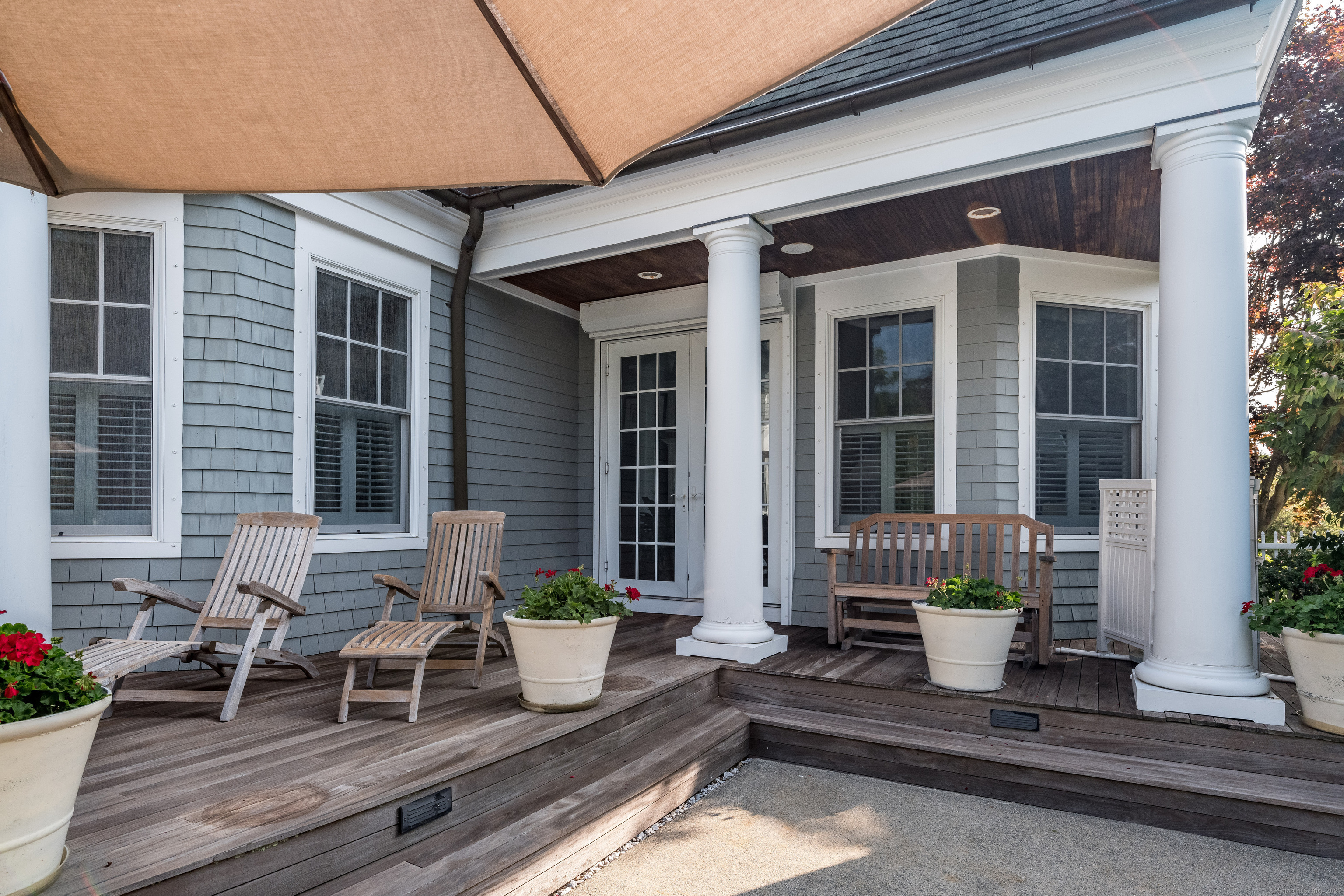 3 Sea Meadows Lane