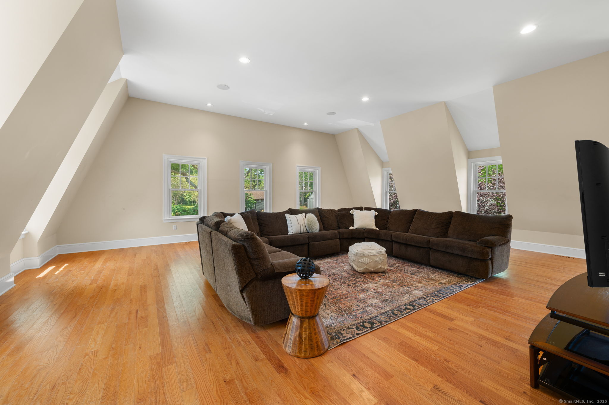 3 Sea Meadows Lane