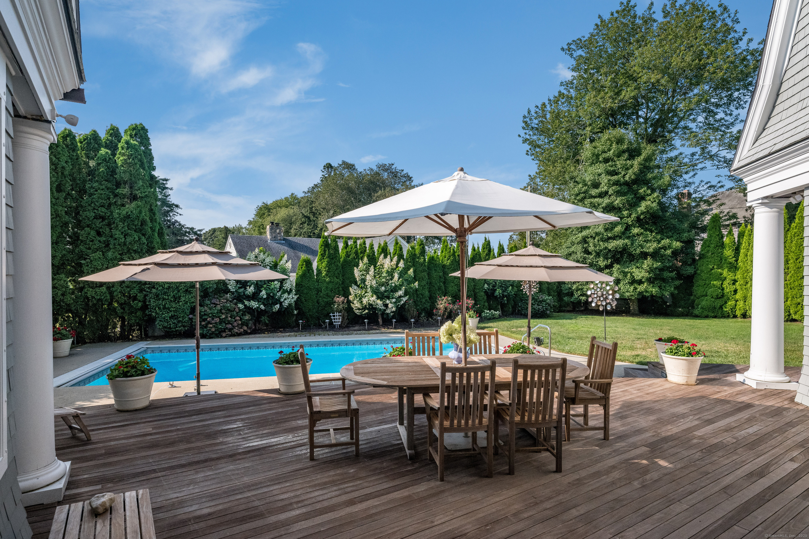 3 Sea Meadows Lane