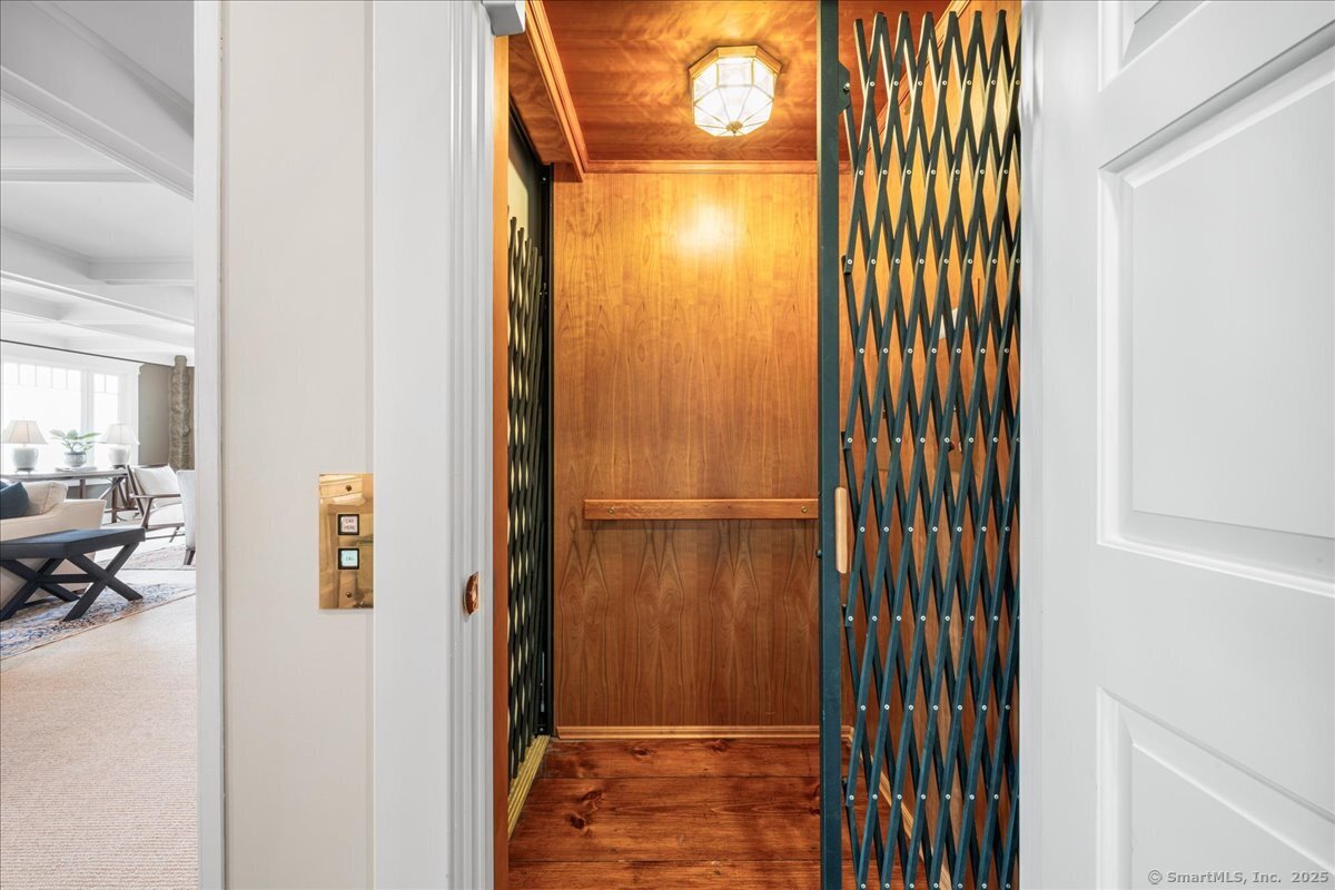 44 Ferry Road