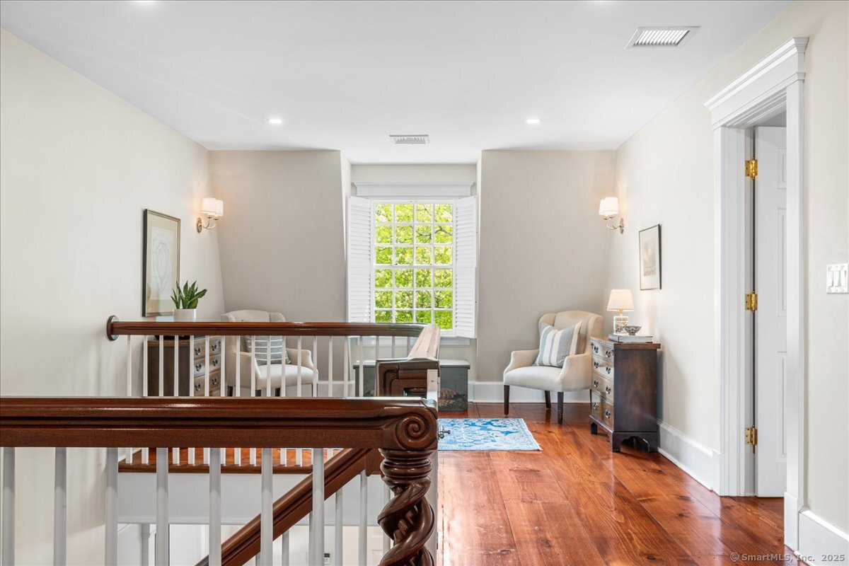 44 Ferry Road