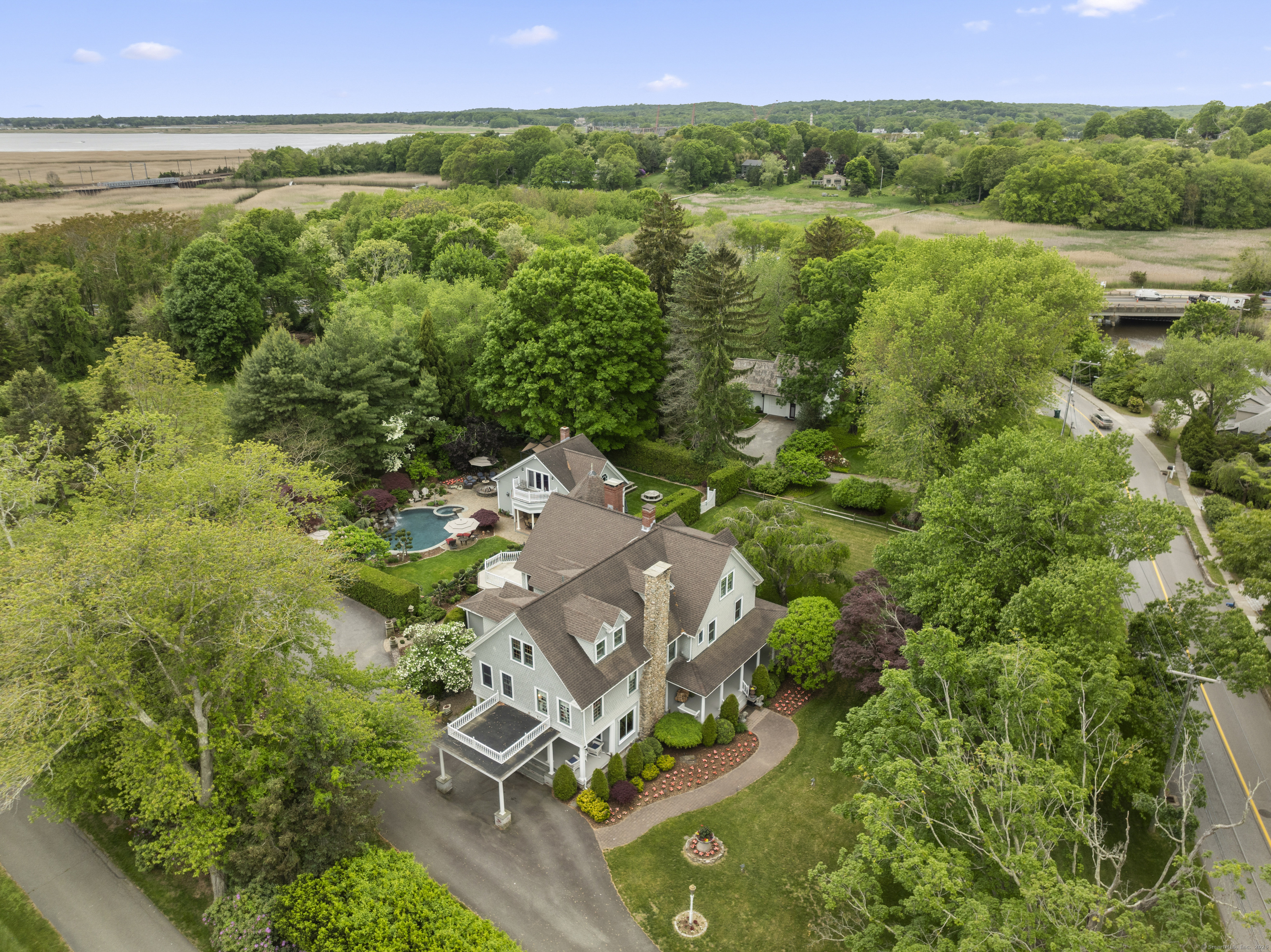 18 Ferry Road