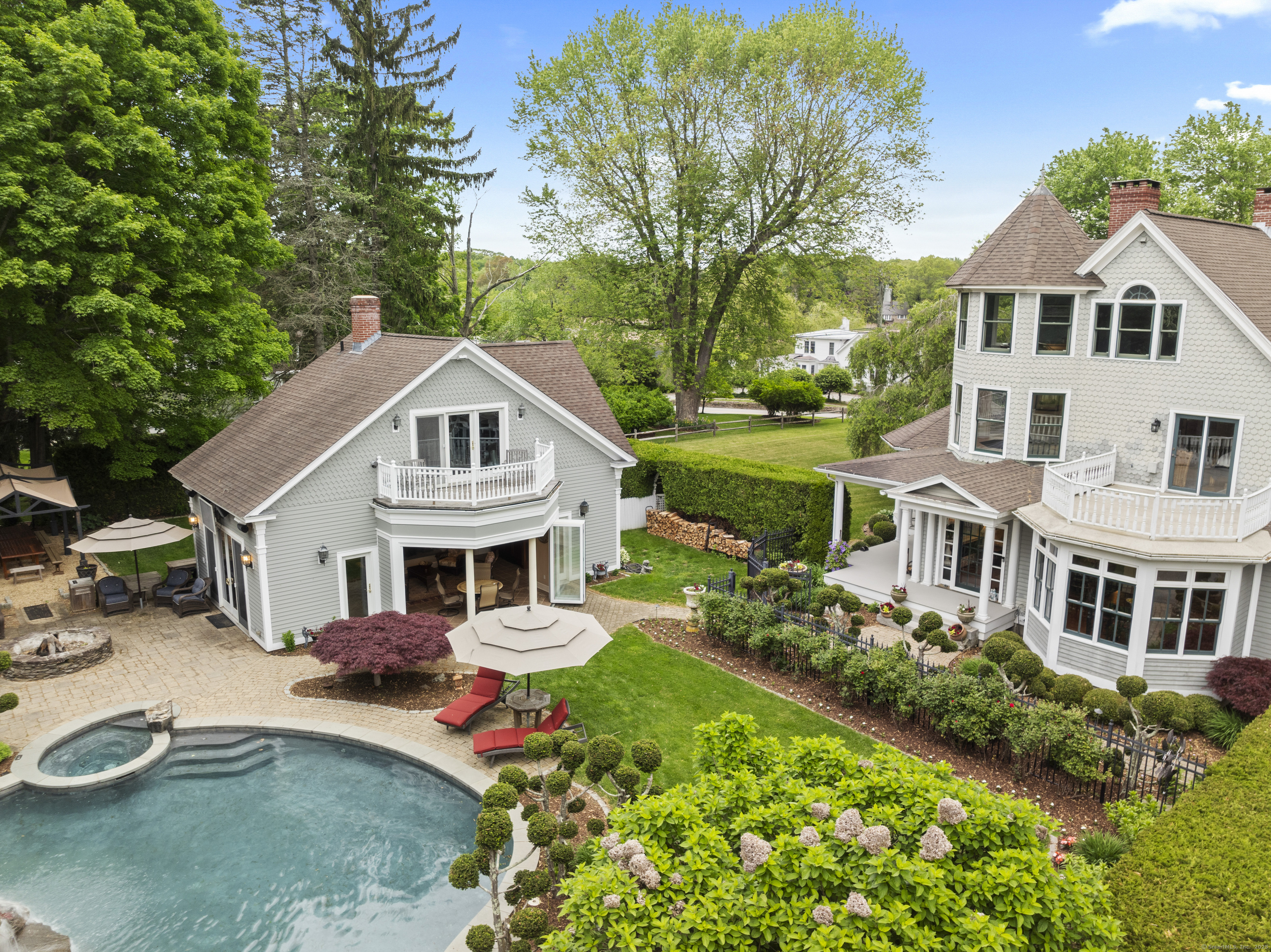 18 Ferry Road