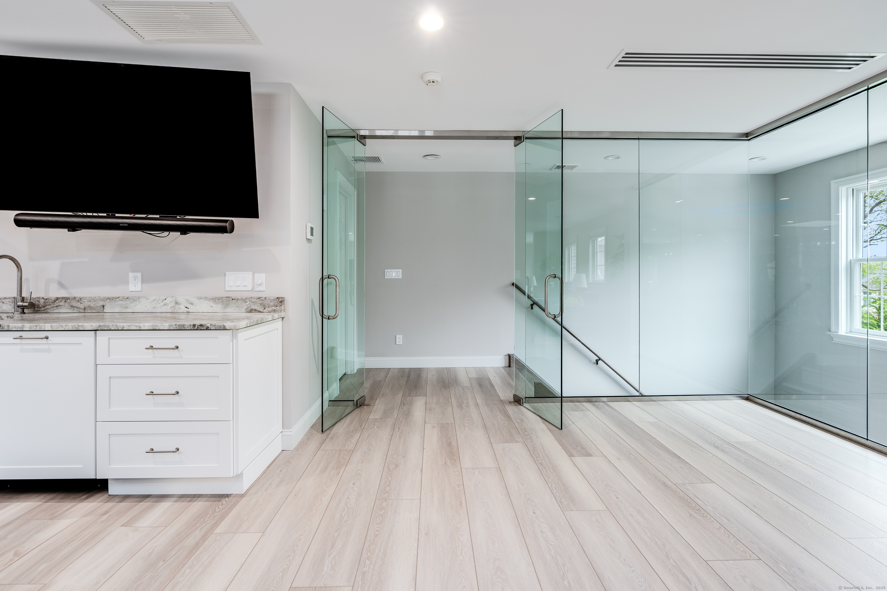 15A Shore Road