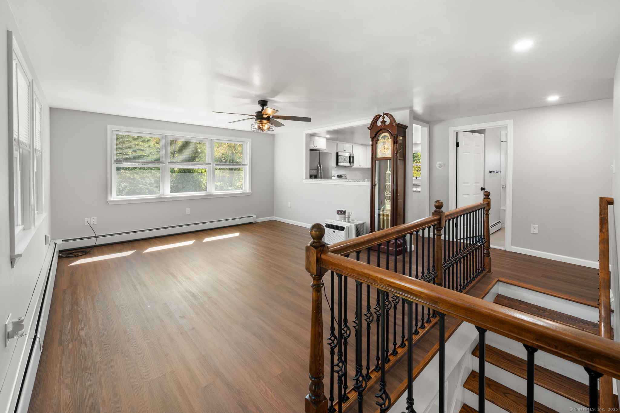 16 Pautipaug Hill Road