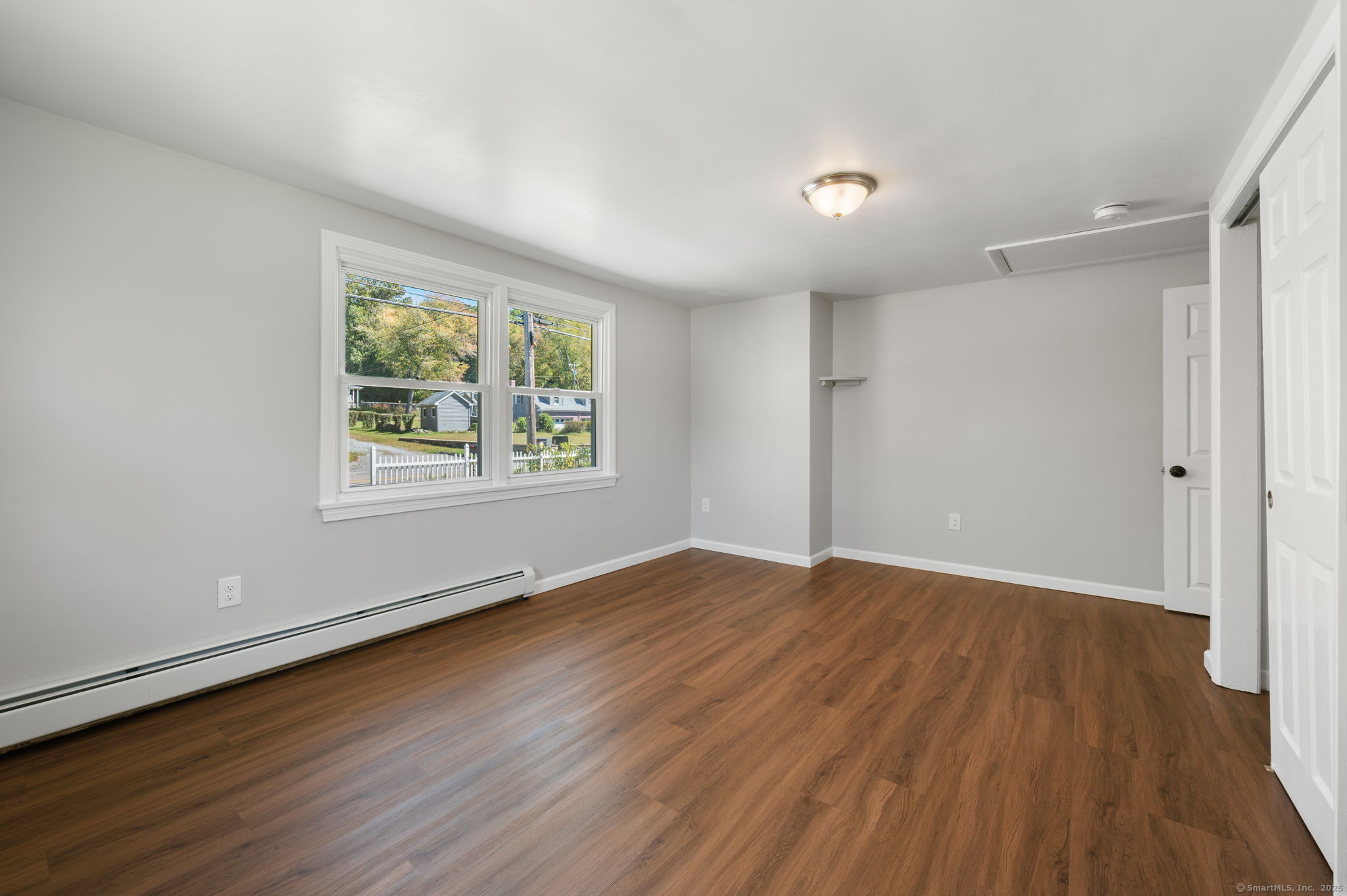 16 Pautipaug Hill Road