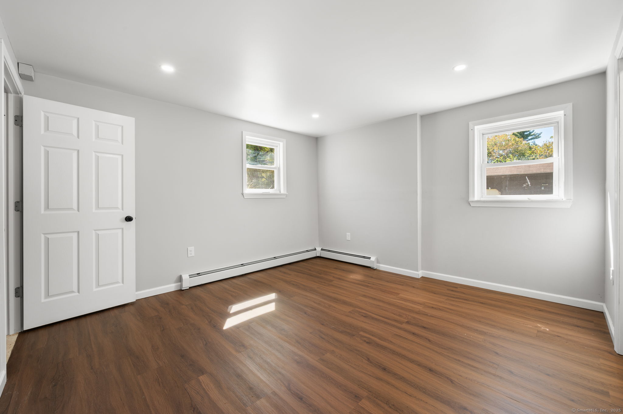 16 Pautipaug Hill Road