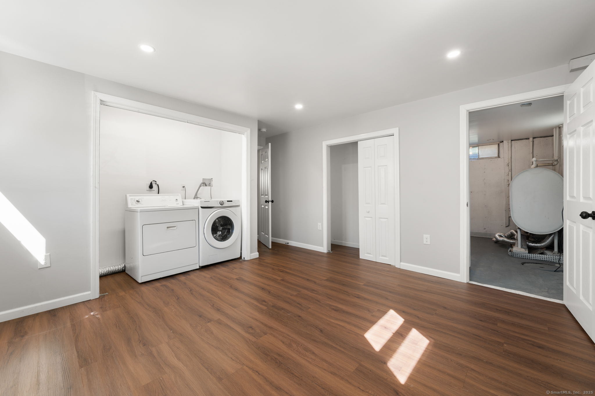 16 Pautipaug Hill Road