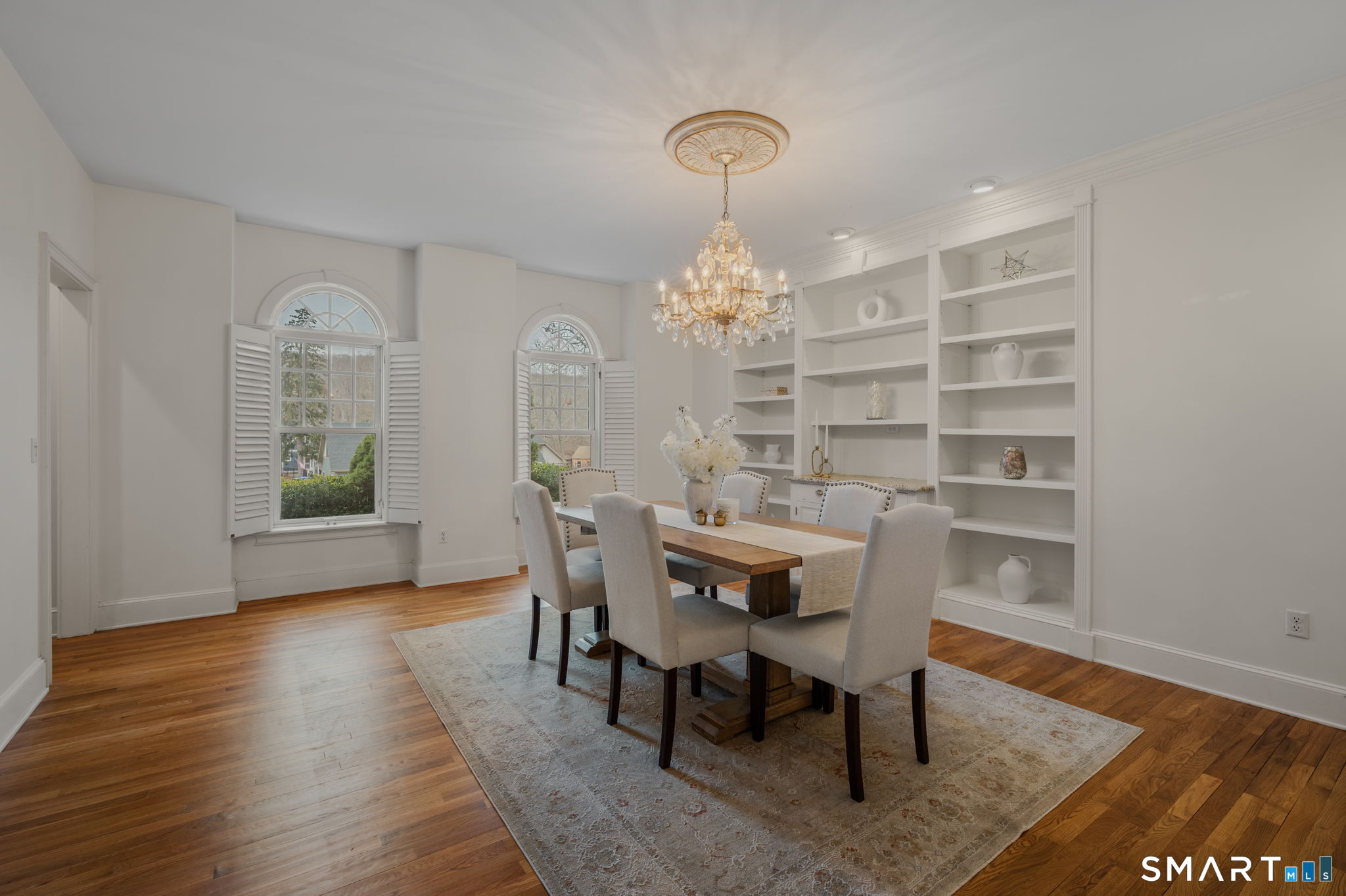 14 Riverside Drive