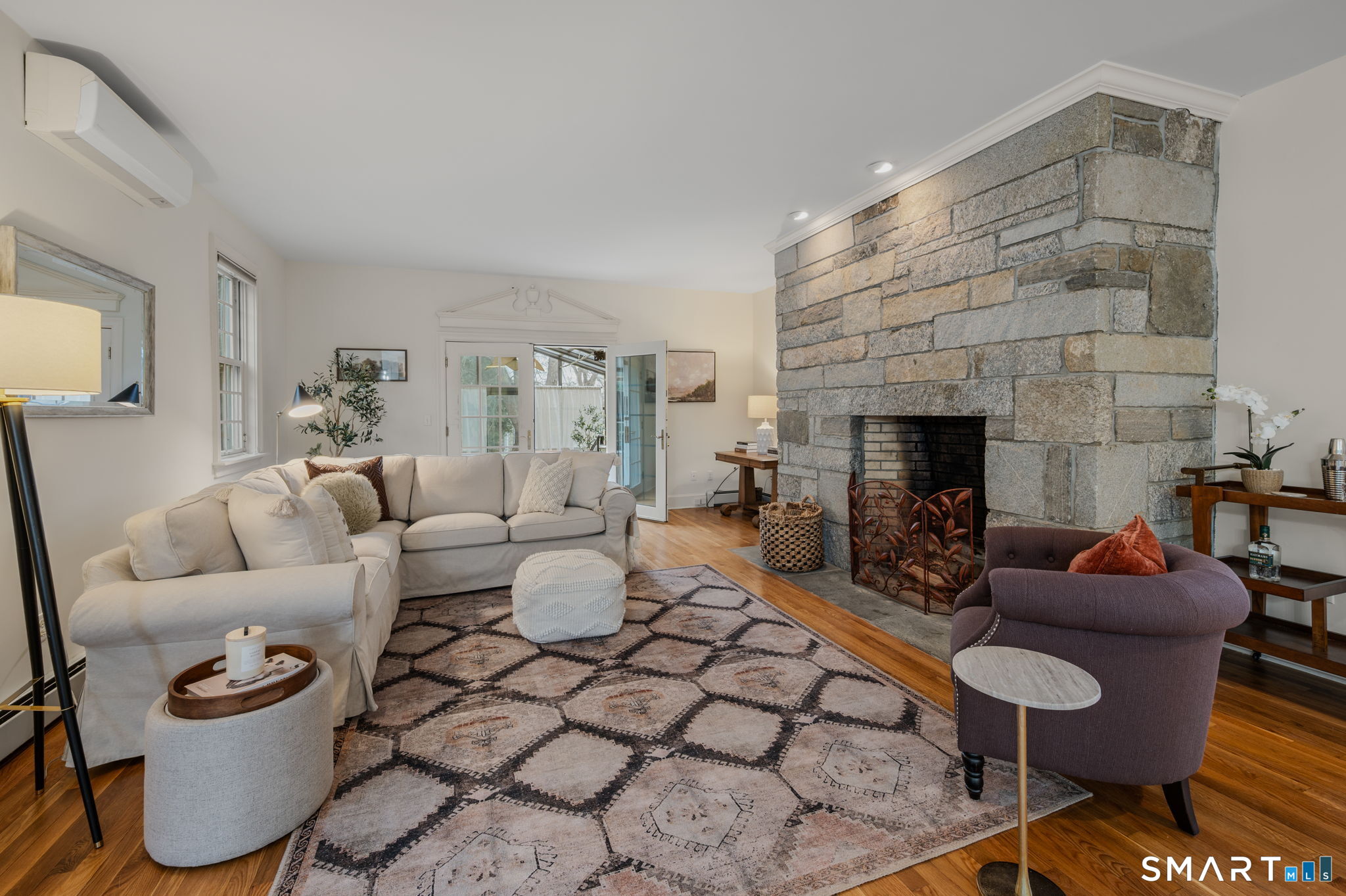 14 Riverside Drive