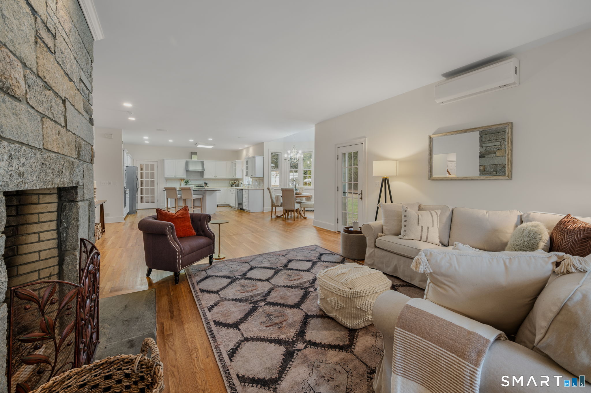 14 Riverside Drive