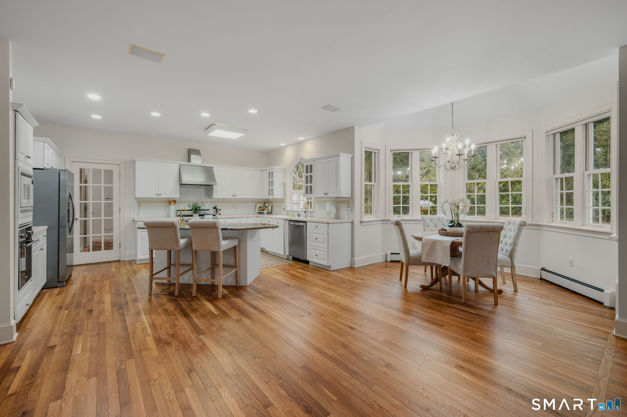 14 Riverside Drive