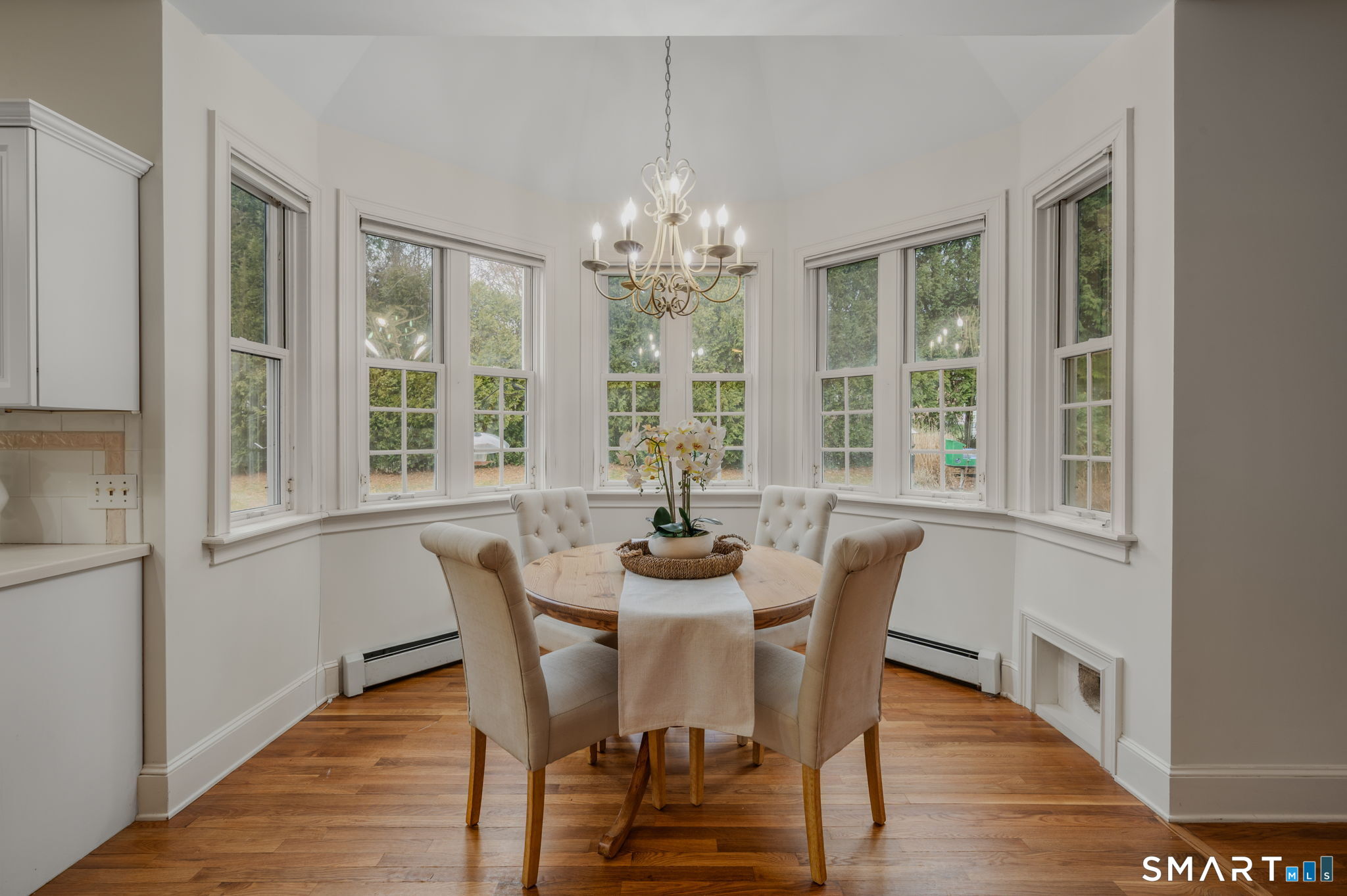 14 Riverside Drive