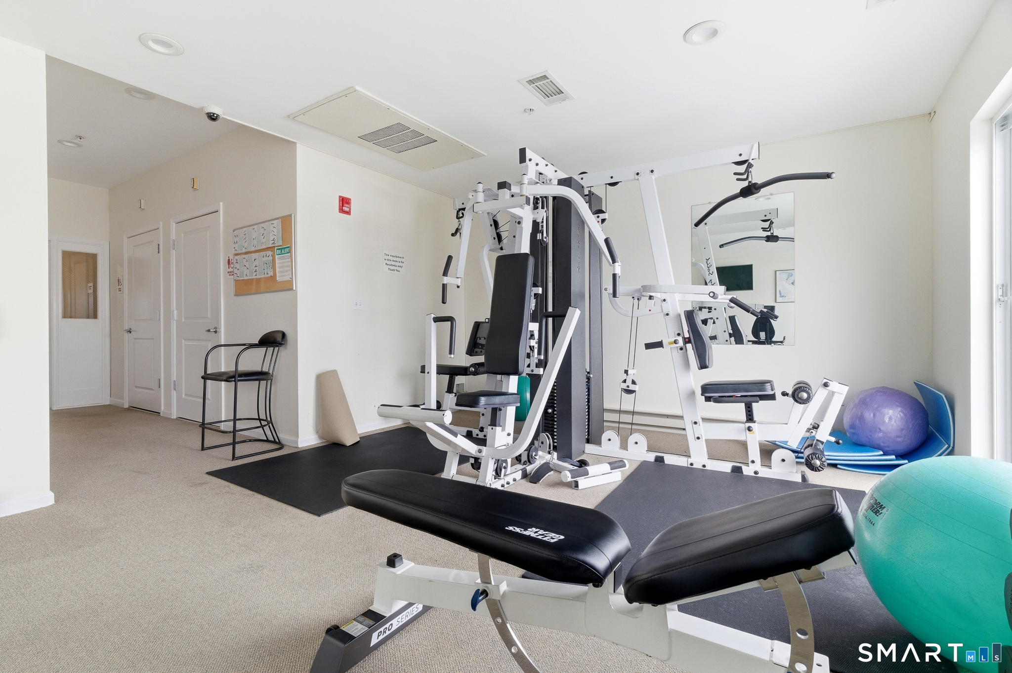 400 Bank Street APT 402