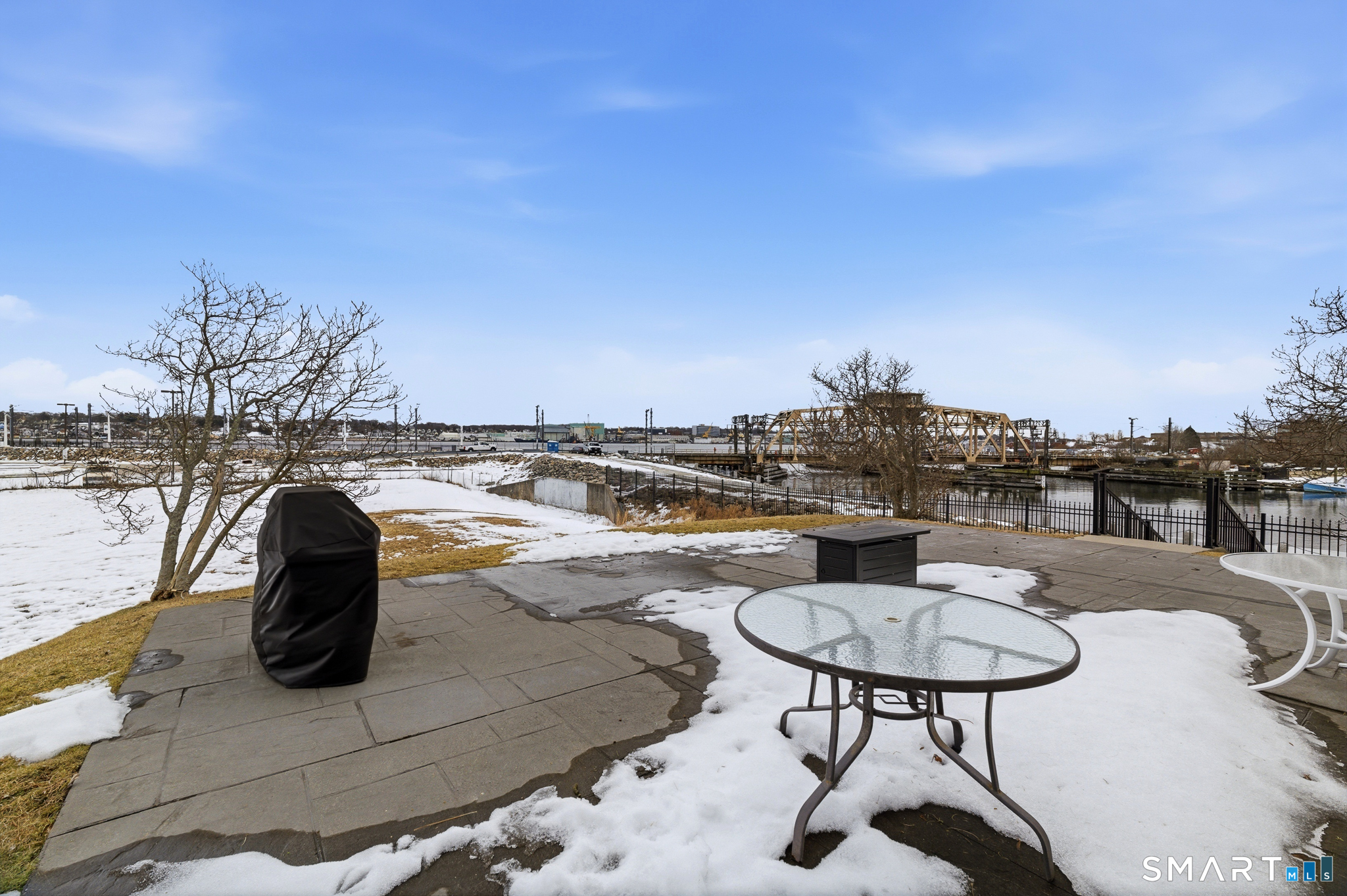 400 Bank Street APT 402