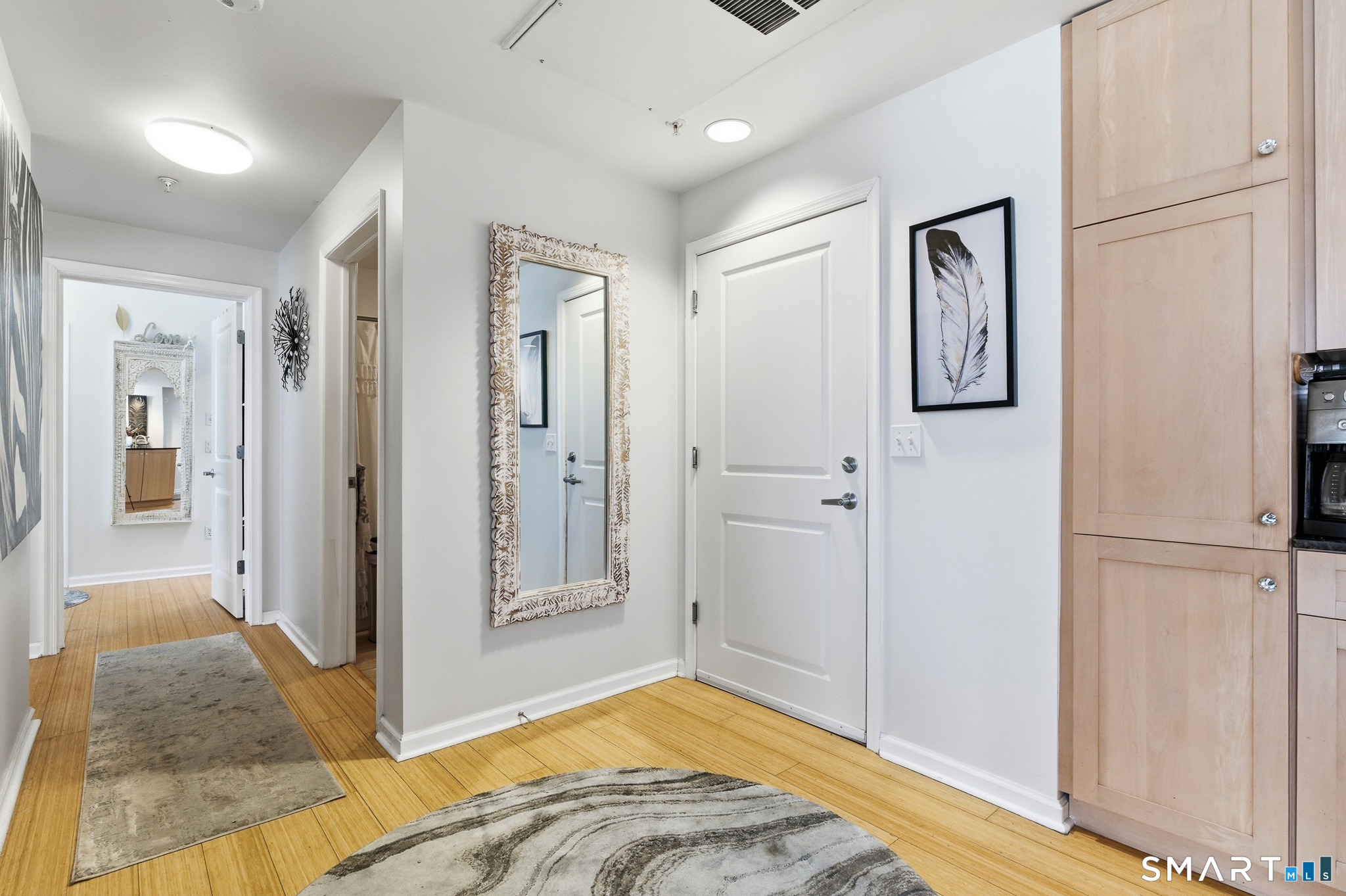 400 Bank Street APT 402