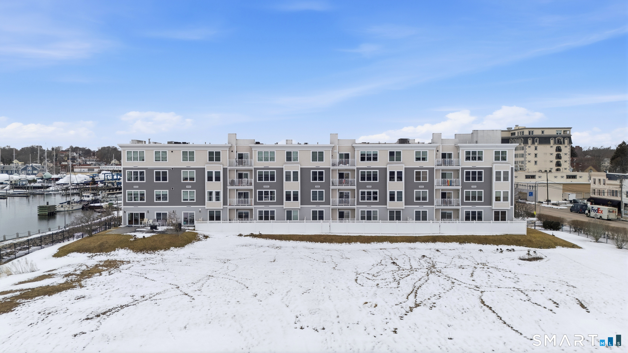 400 Bank Street APT 402