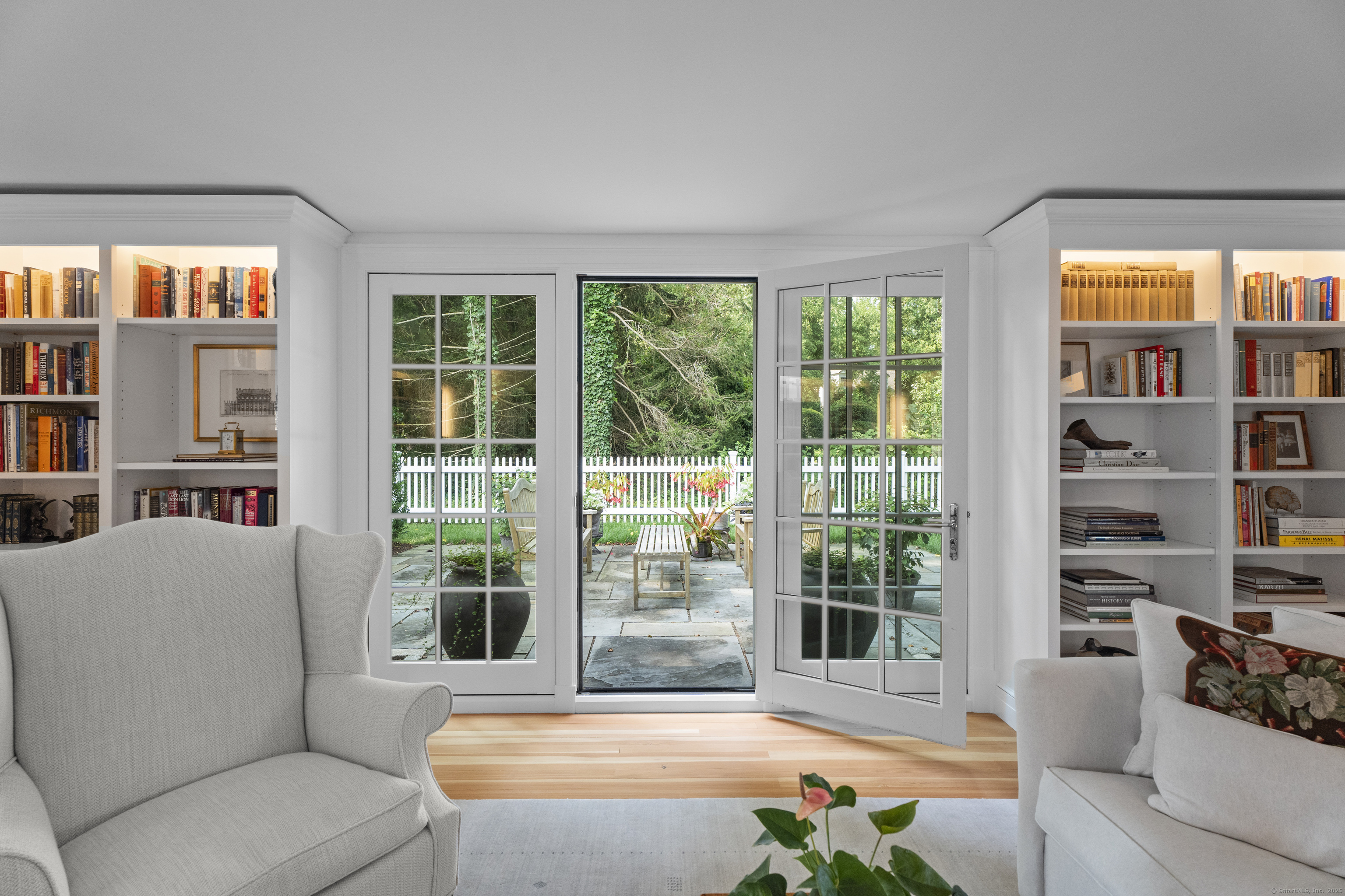 8 Lieutenant River Lane