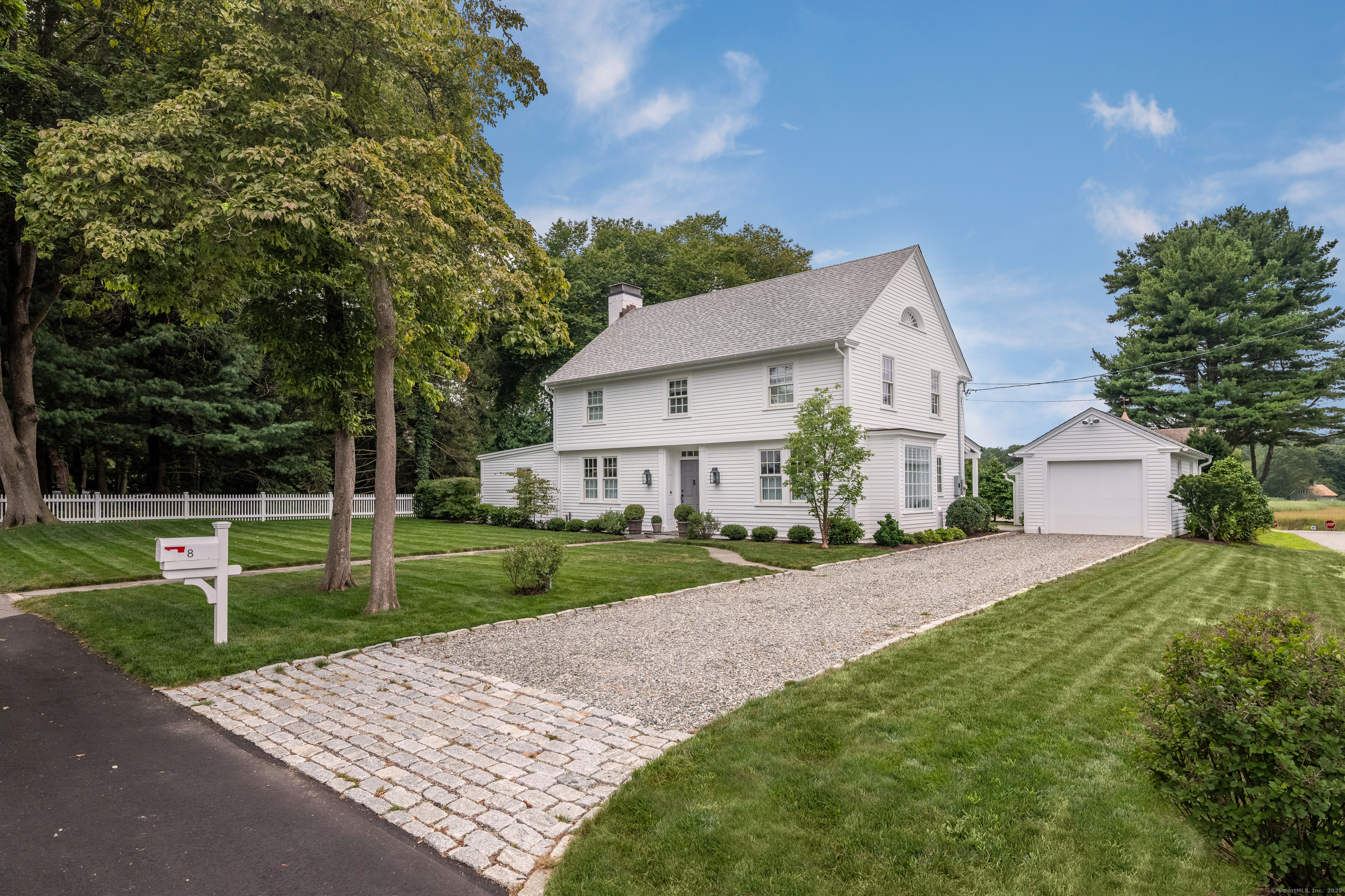 8 Lieutenant River Lane