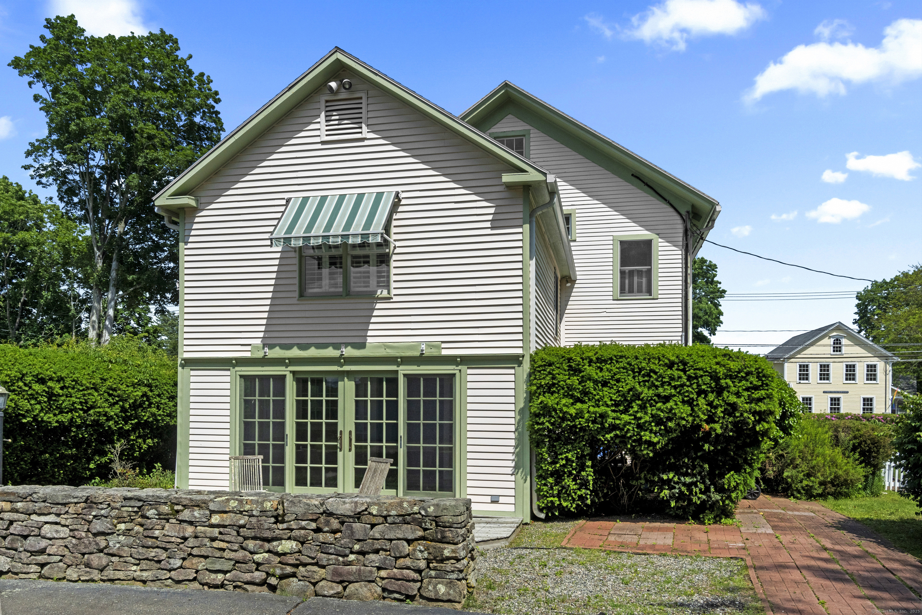 60 Lyme Street