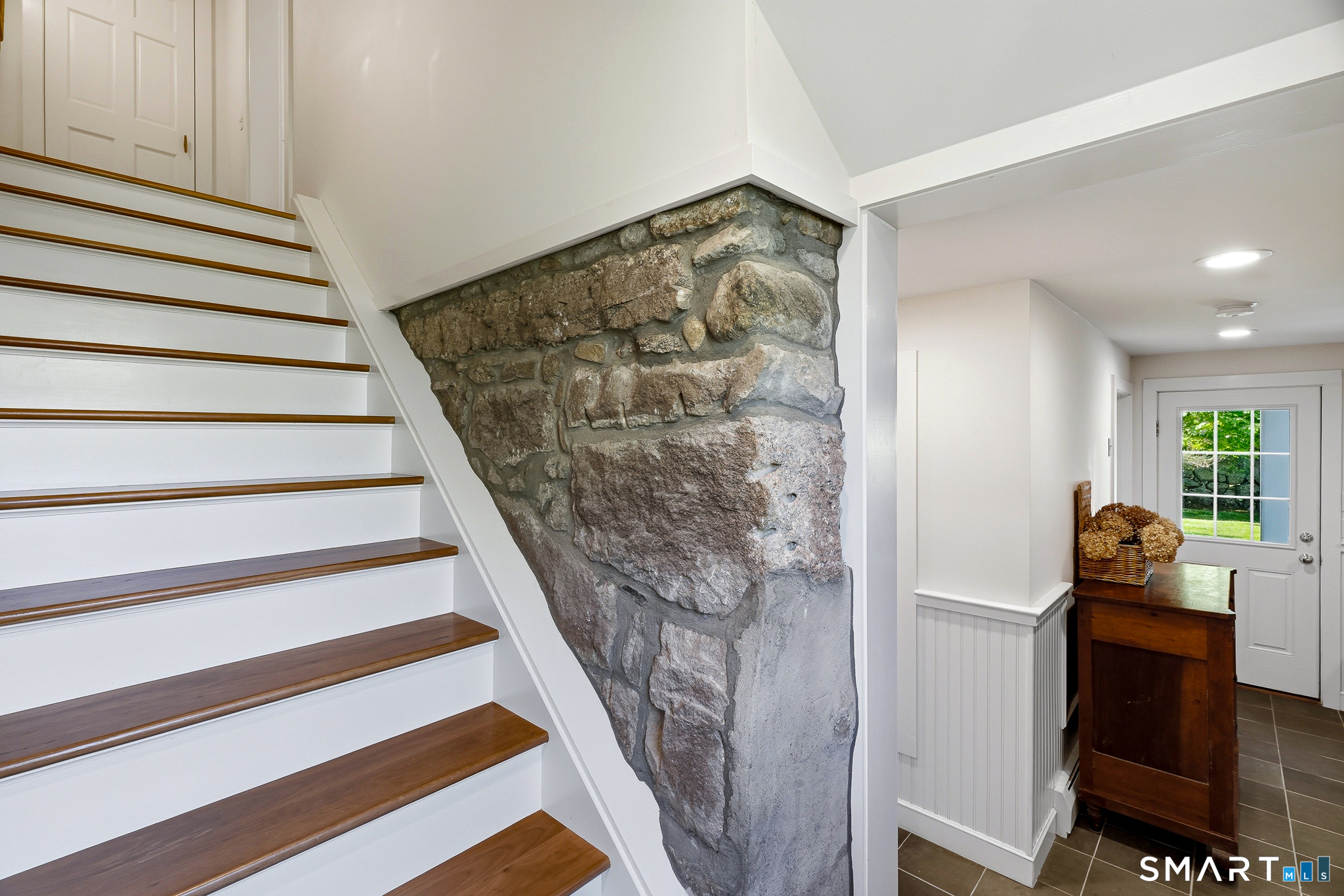 1335 Pequot Trail