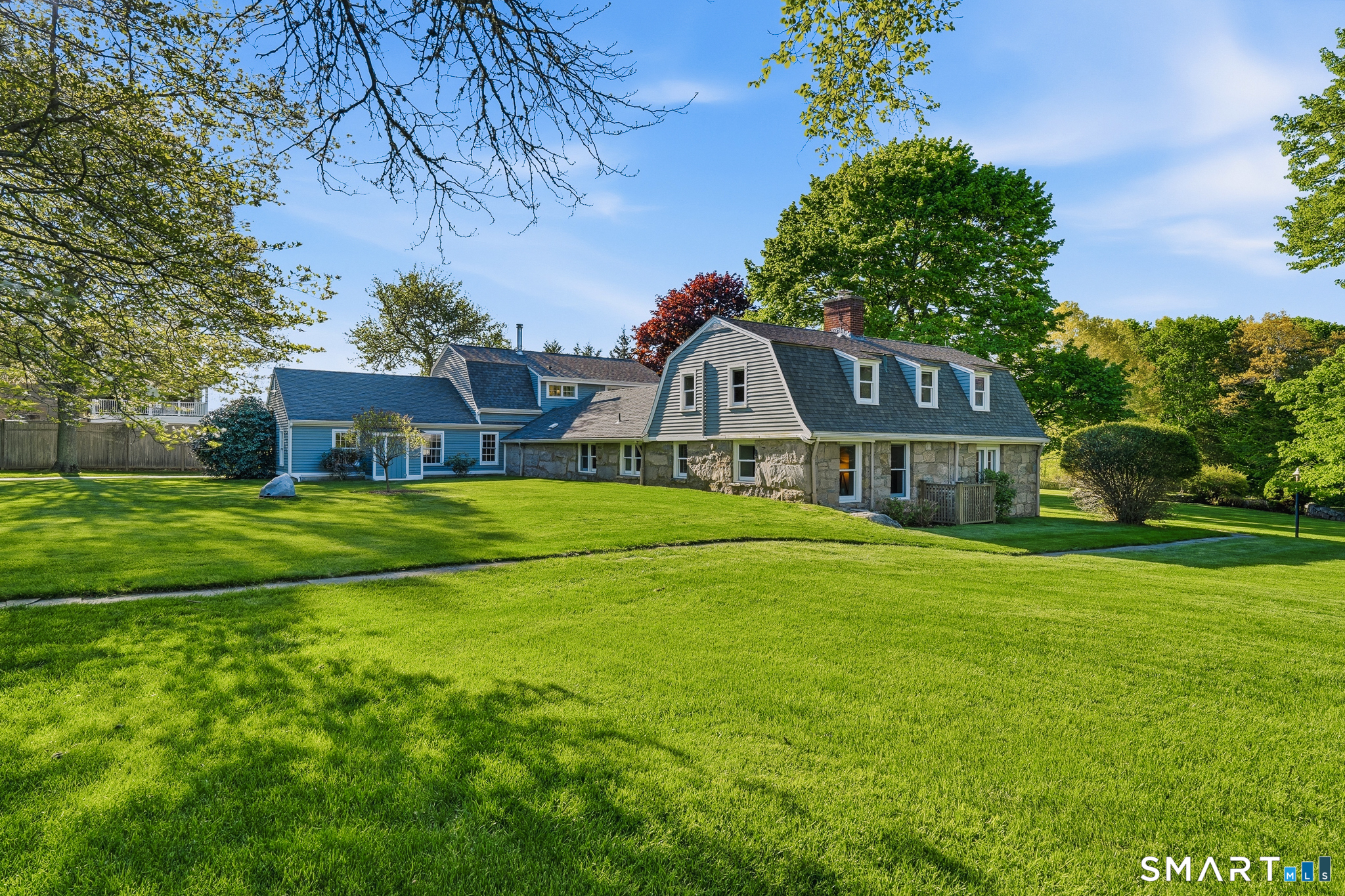 1335 Pequot Trail